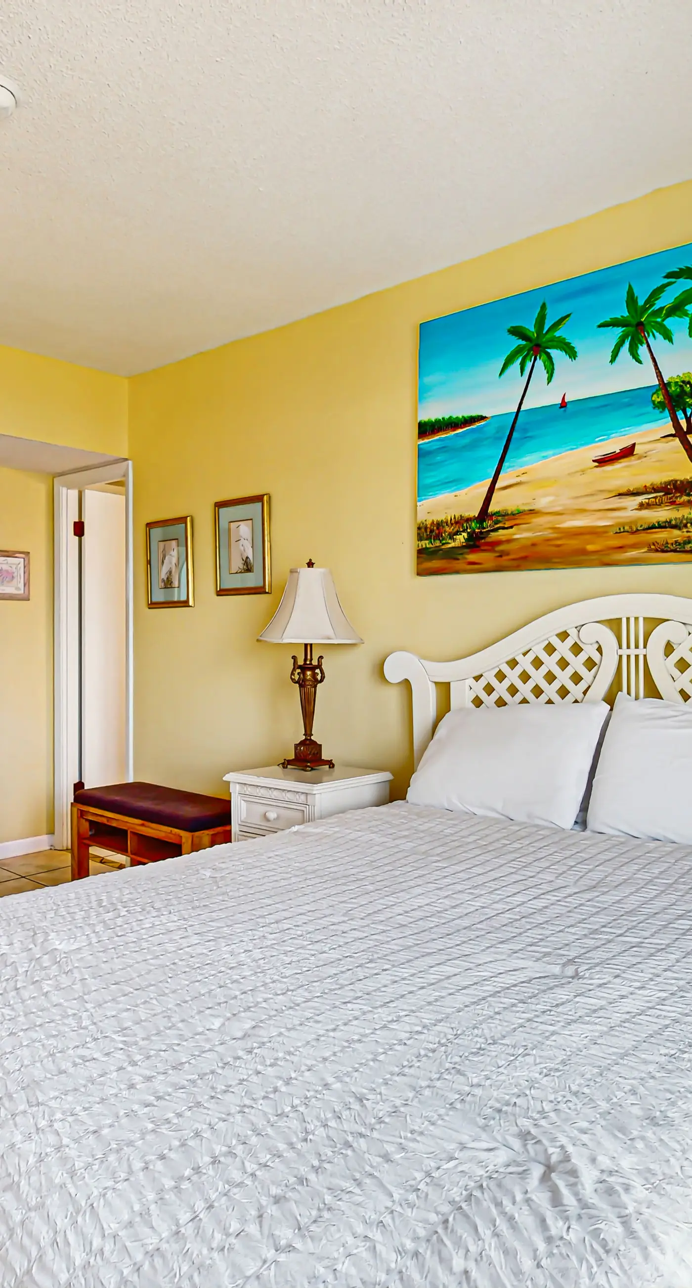 Beach condo w Gulf view, pool, sports courts at Plantation Palms