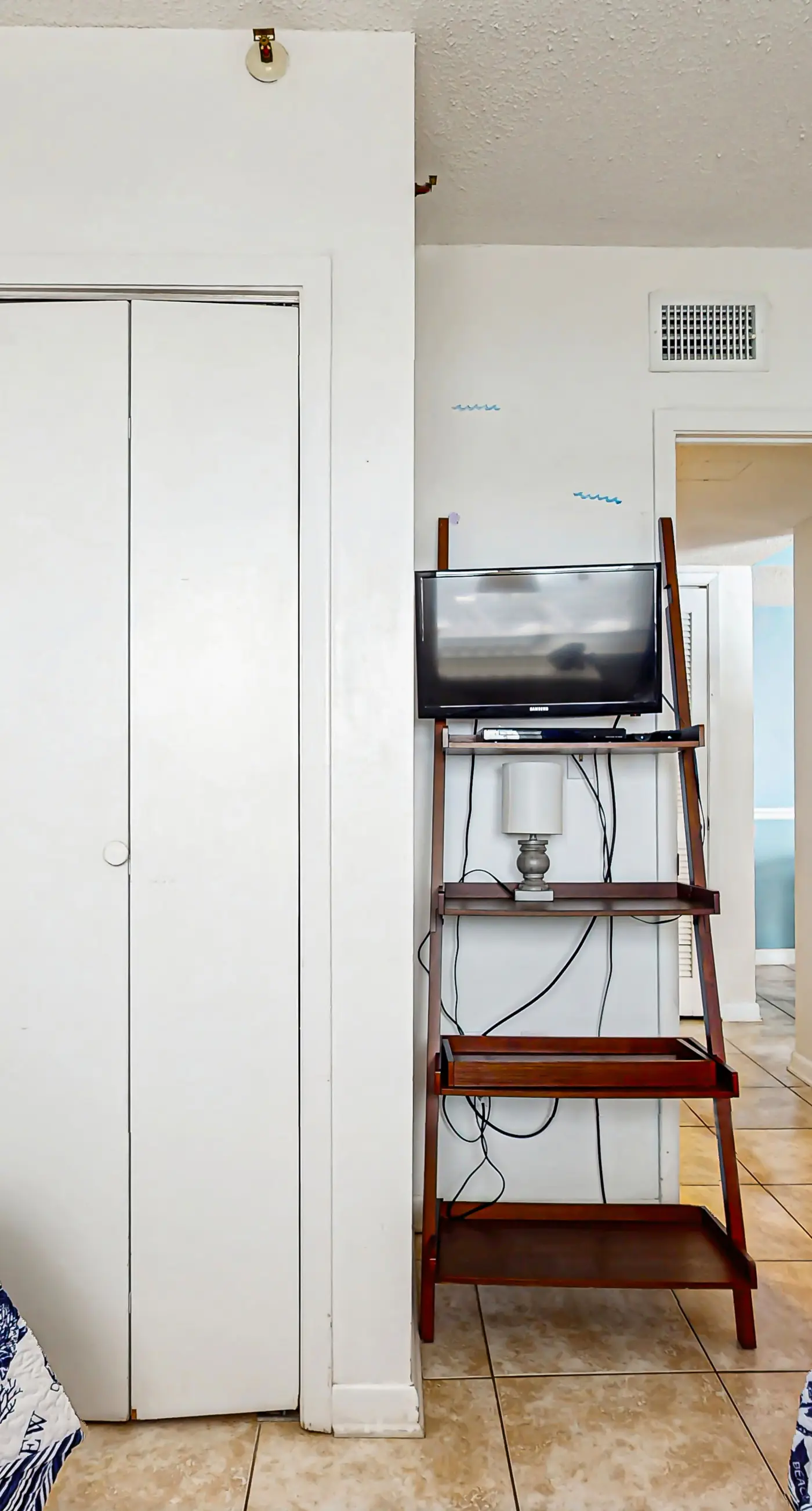 Beach condo w Gulf view, pool, sports courts at Plantation Palms