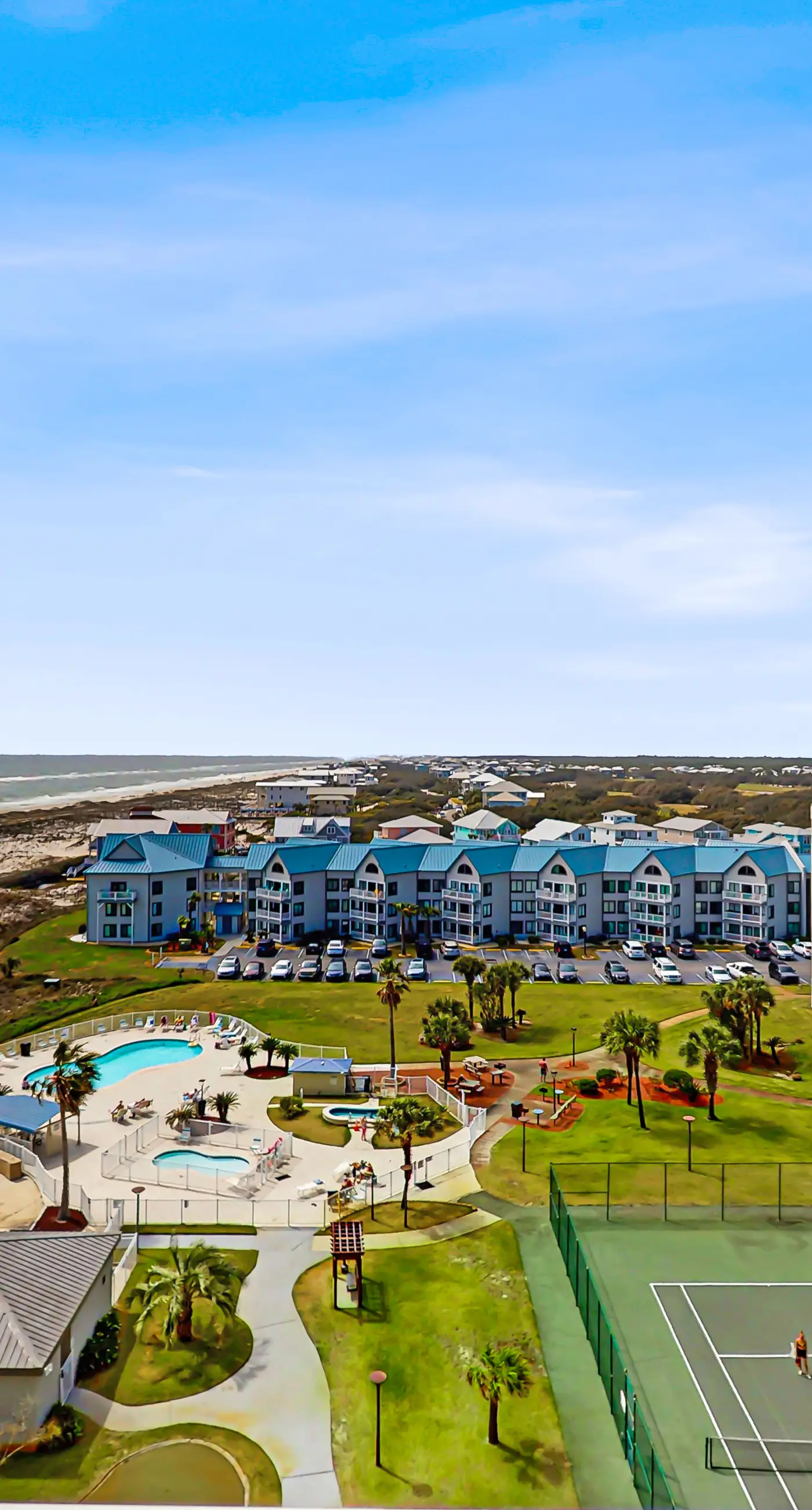 Beach condo w Gulf view, pool, sports courts at Plantation Palms