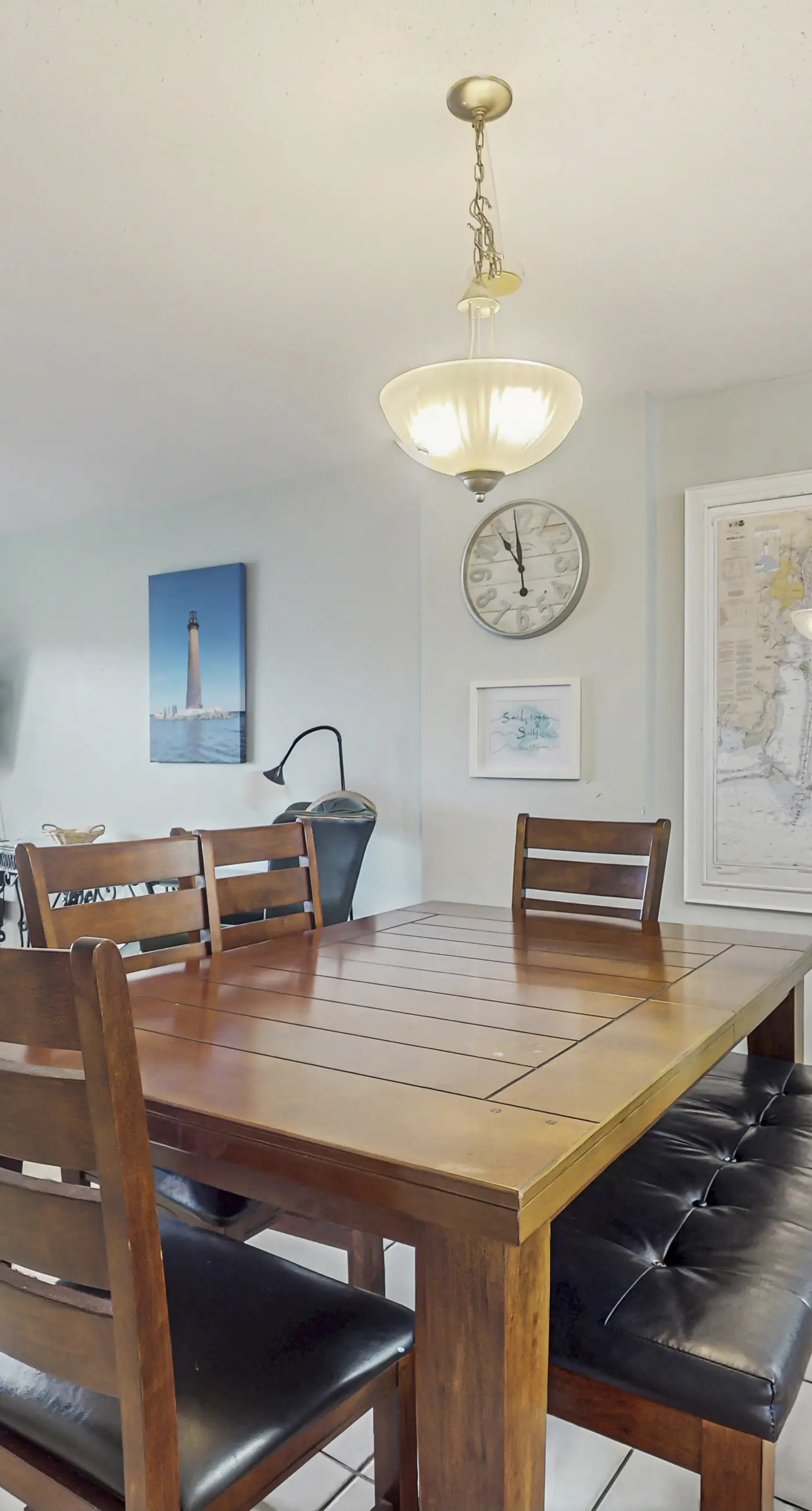 Waterfront condo with shared pool & hot tub - walk to the beach