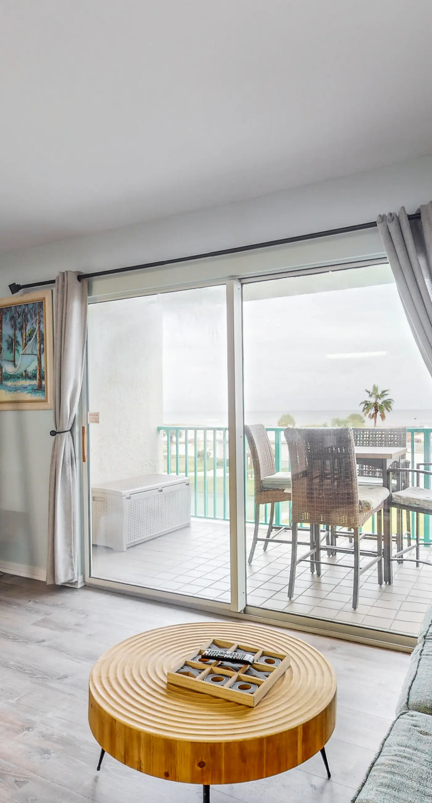 Waterfront condo with shared pool & hot tub - near dining & the beach