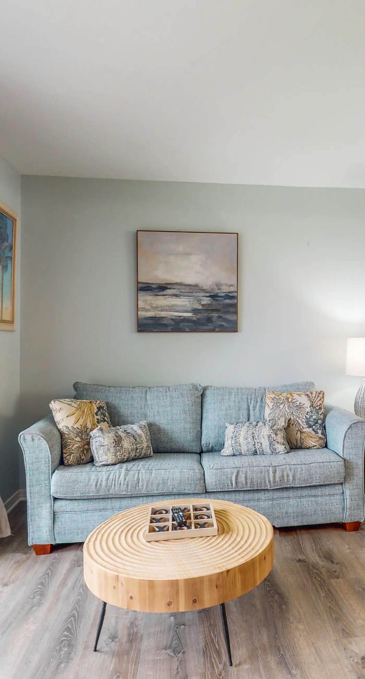 Waterfront condo with shared pool & hot tub - near dining & the beach