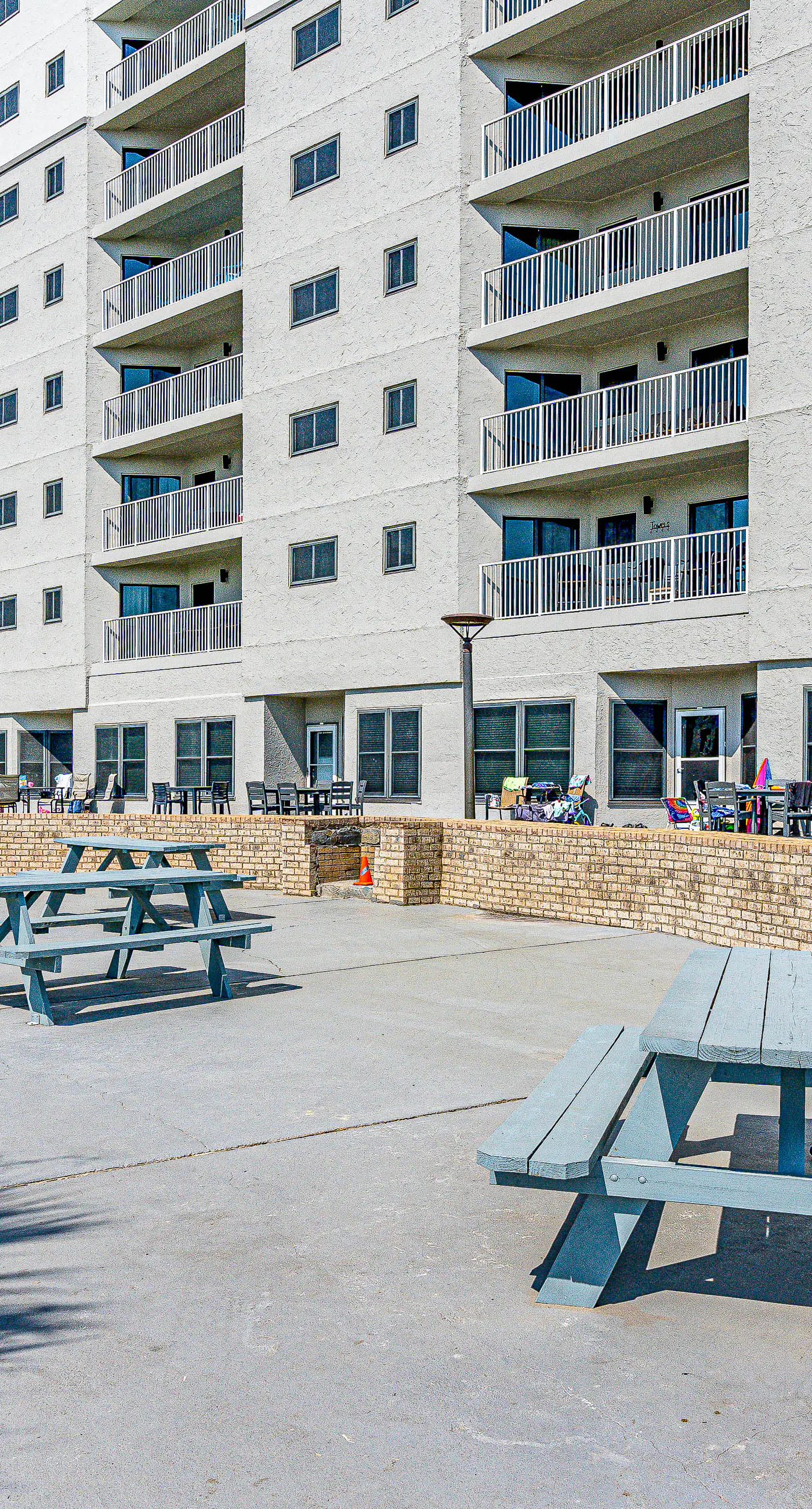 Waterfront condo with shared pool & hot tub - near dining & the beach