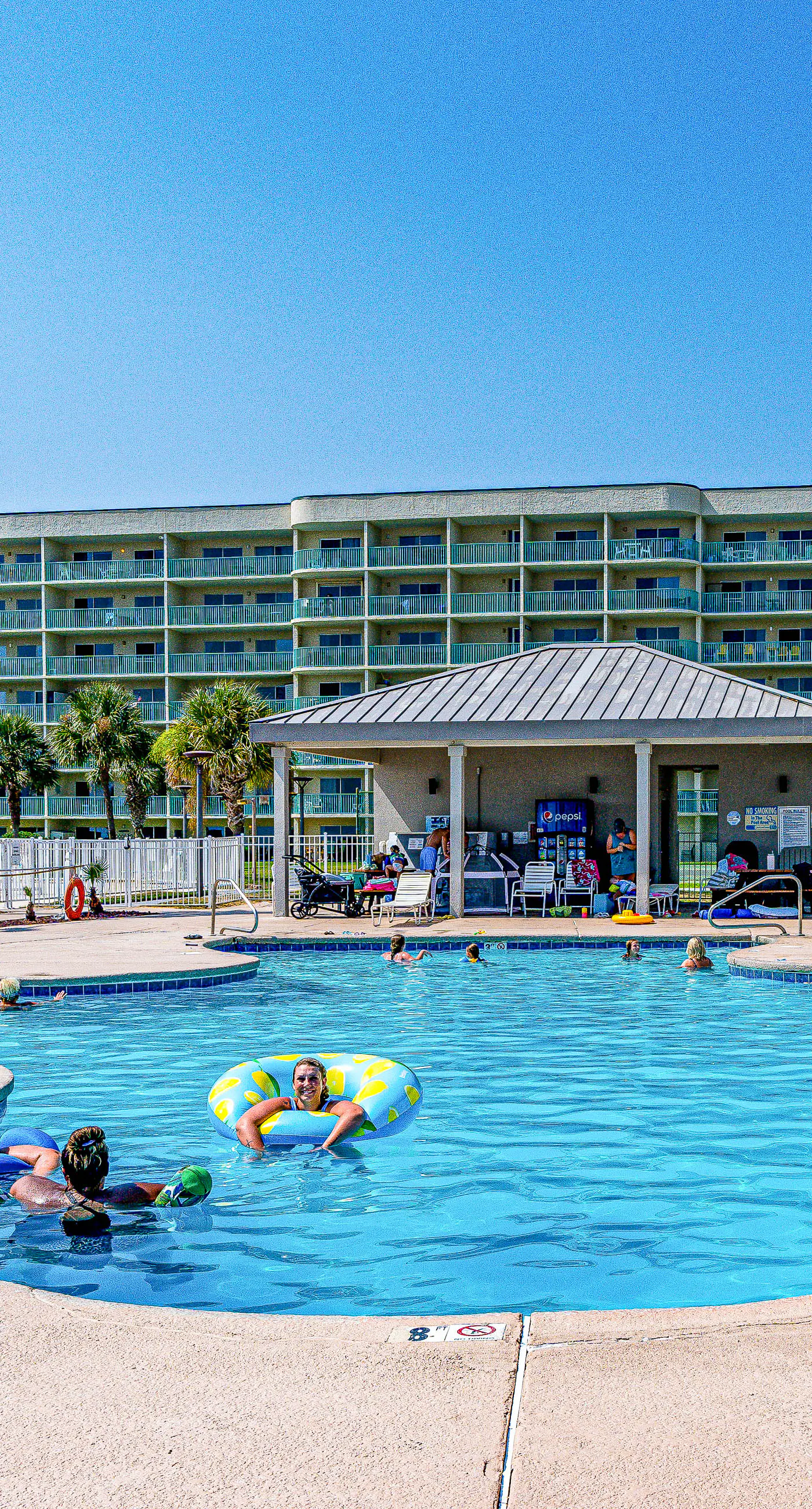 Waterfront condo with shared pool & hot tub - near dining & the beach