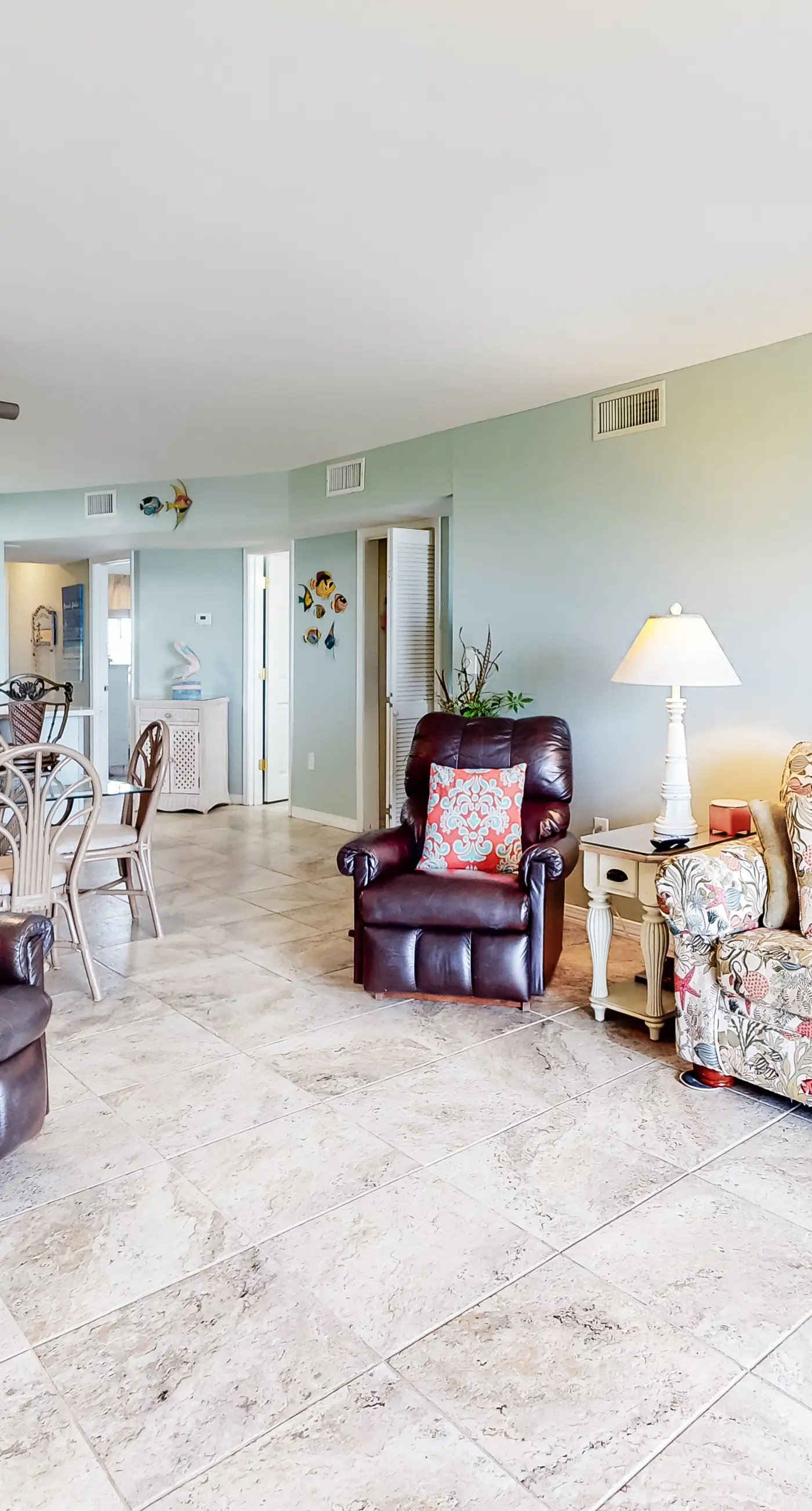 Waterfront Plantation Palms condo with shared pool & hot tub, walk to beach