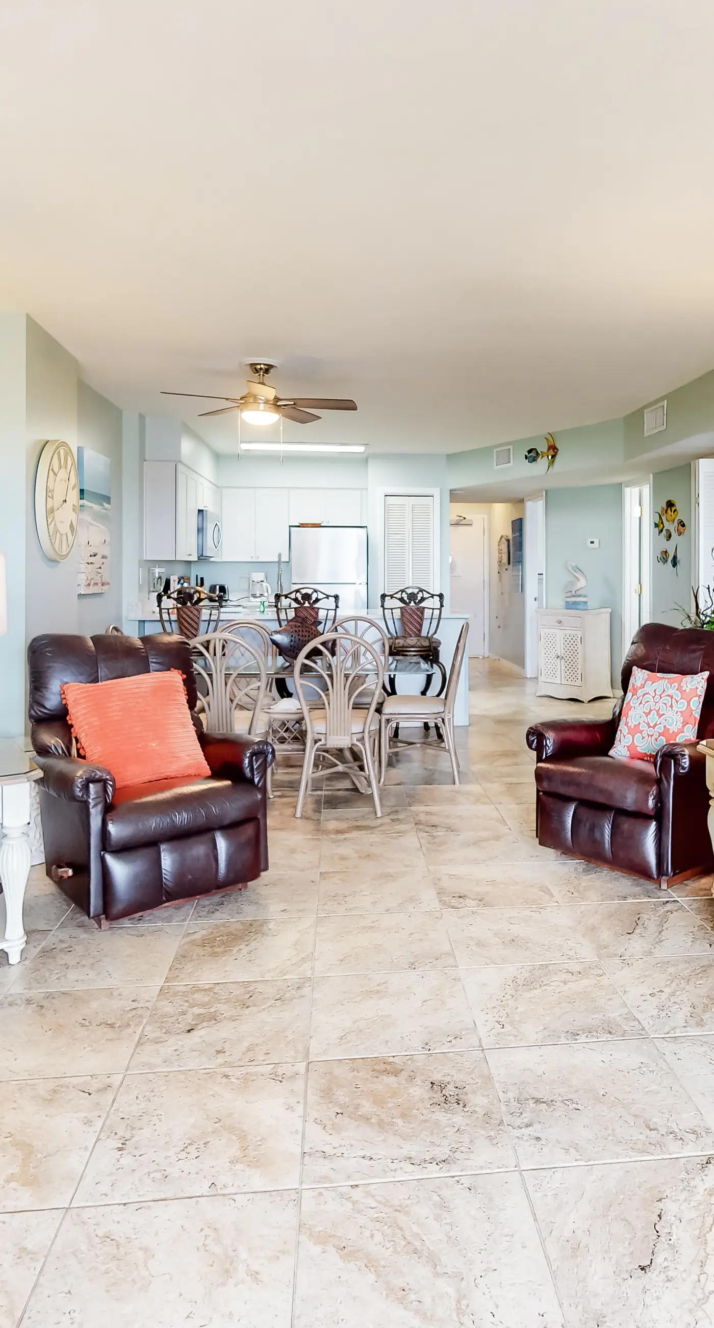 Waterfront Plantation Palms condo with shared pool & hot tub, walk to beach