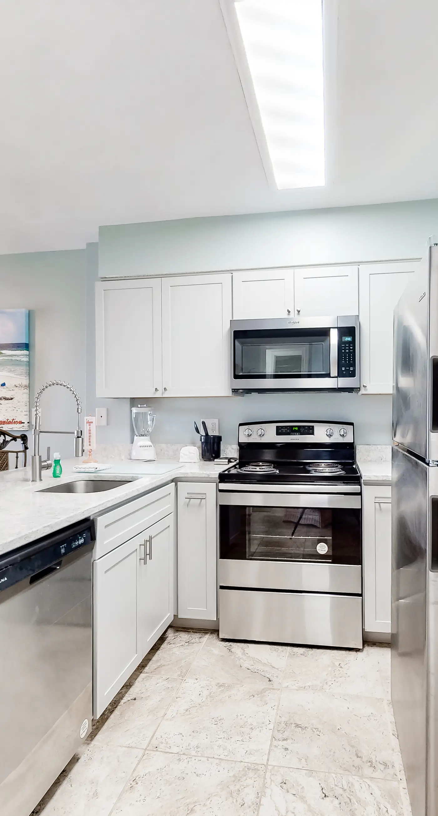 Waterfront Plantation Palms condo with shared pool & hot tub, walk to beach