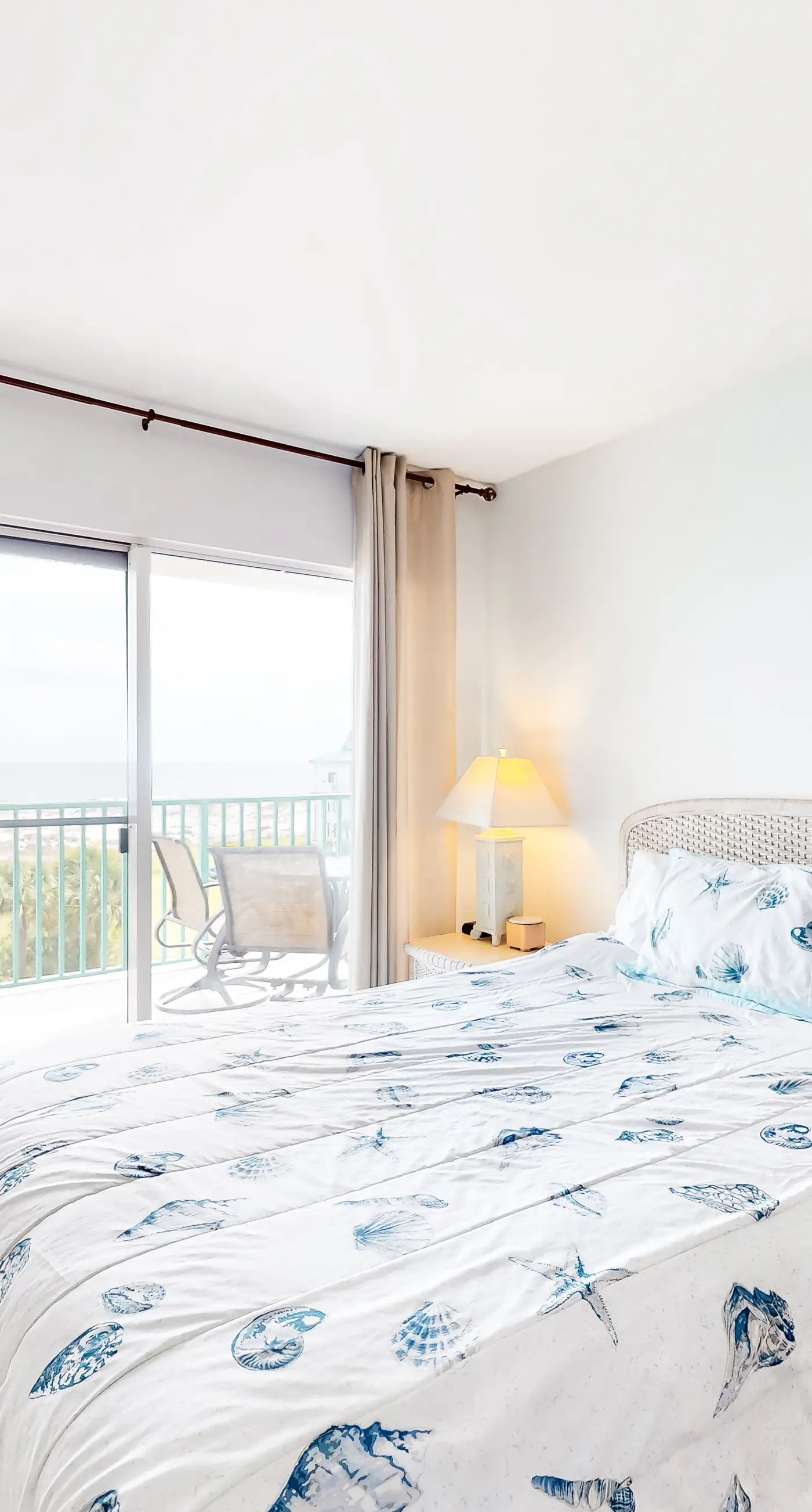 Waterfront Plantation Palms condo with shared pool & hot tub, walk to beach
