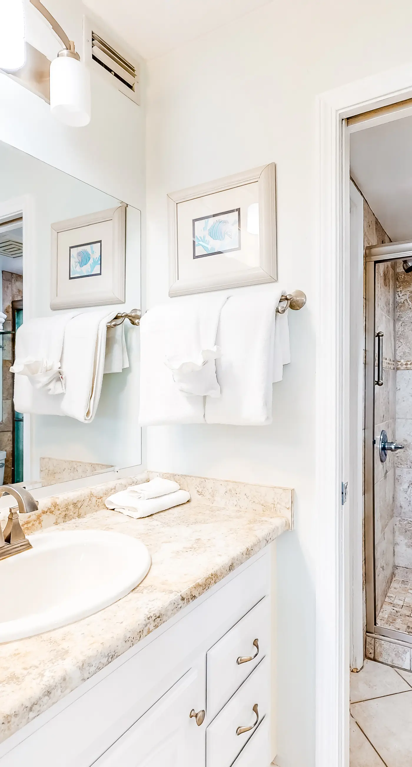 Waterfront Plantation Palms condo with shared pool & hot tub, walk to beach