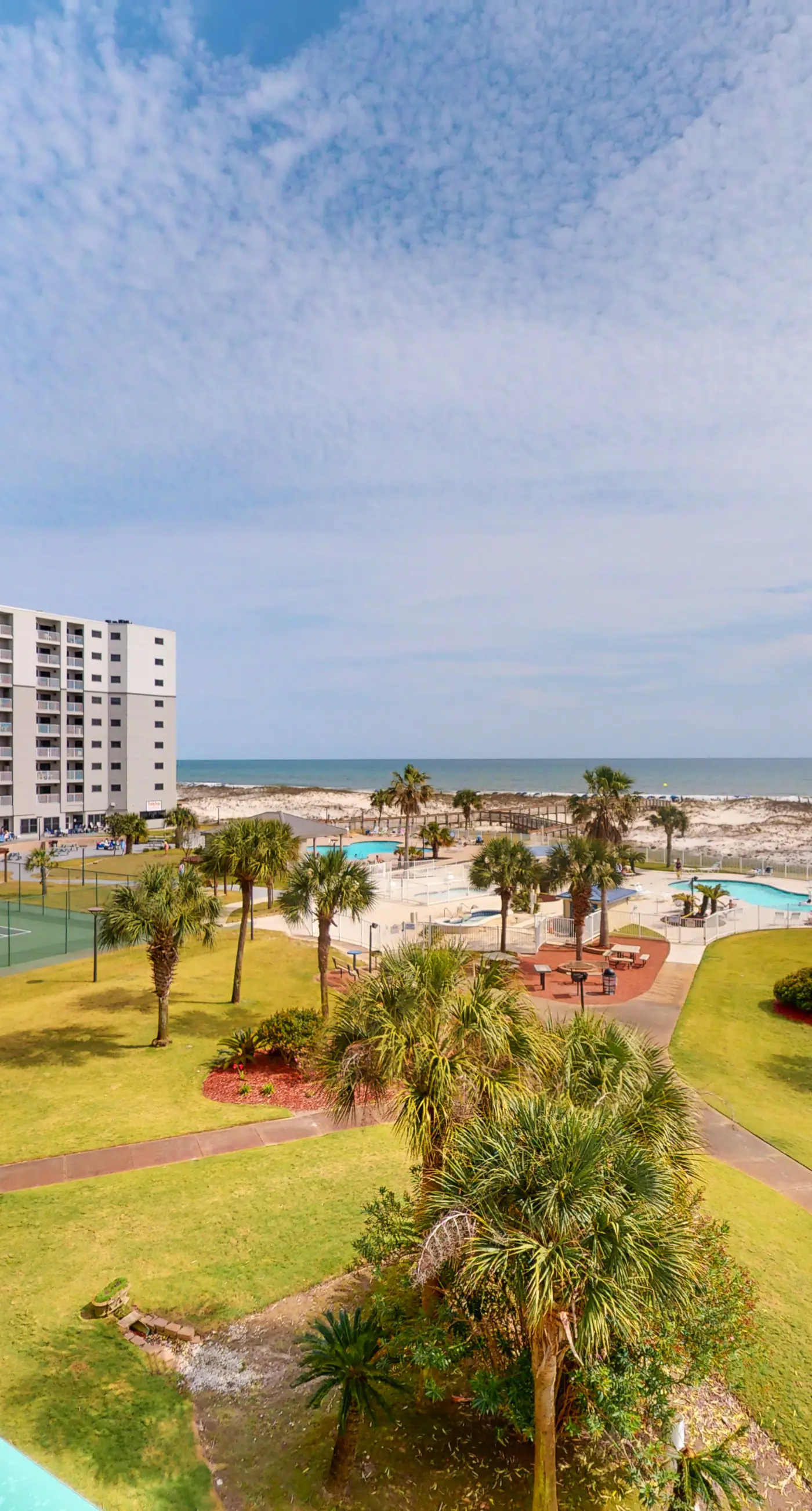 Waterfront Plantation Palms condo with shared pool & hot tub, walk to beach