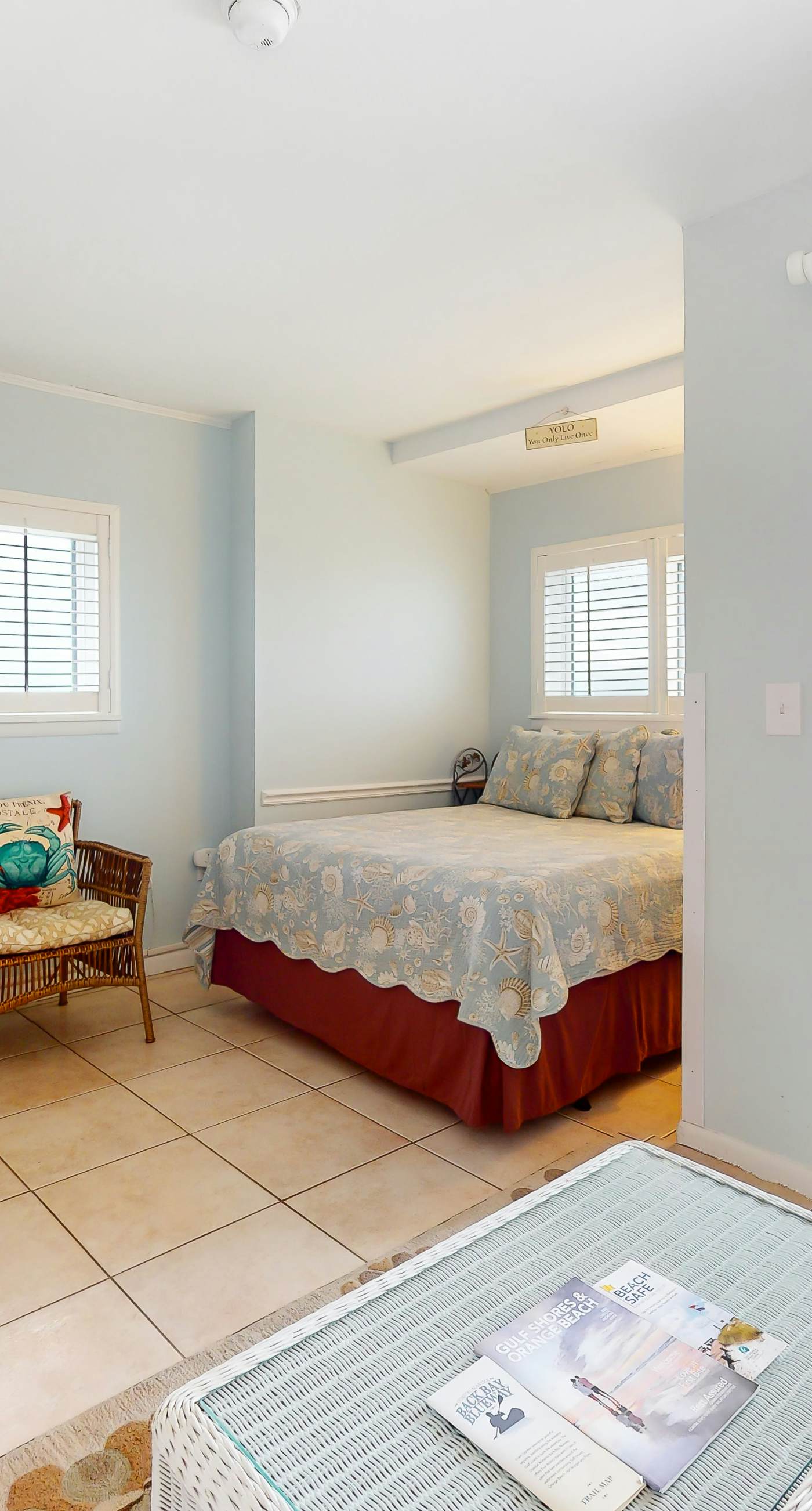 Beachfront condo at Plantation Dunes w/balcony, pools, gym & sauna