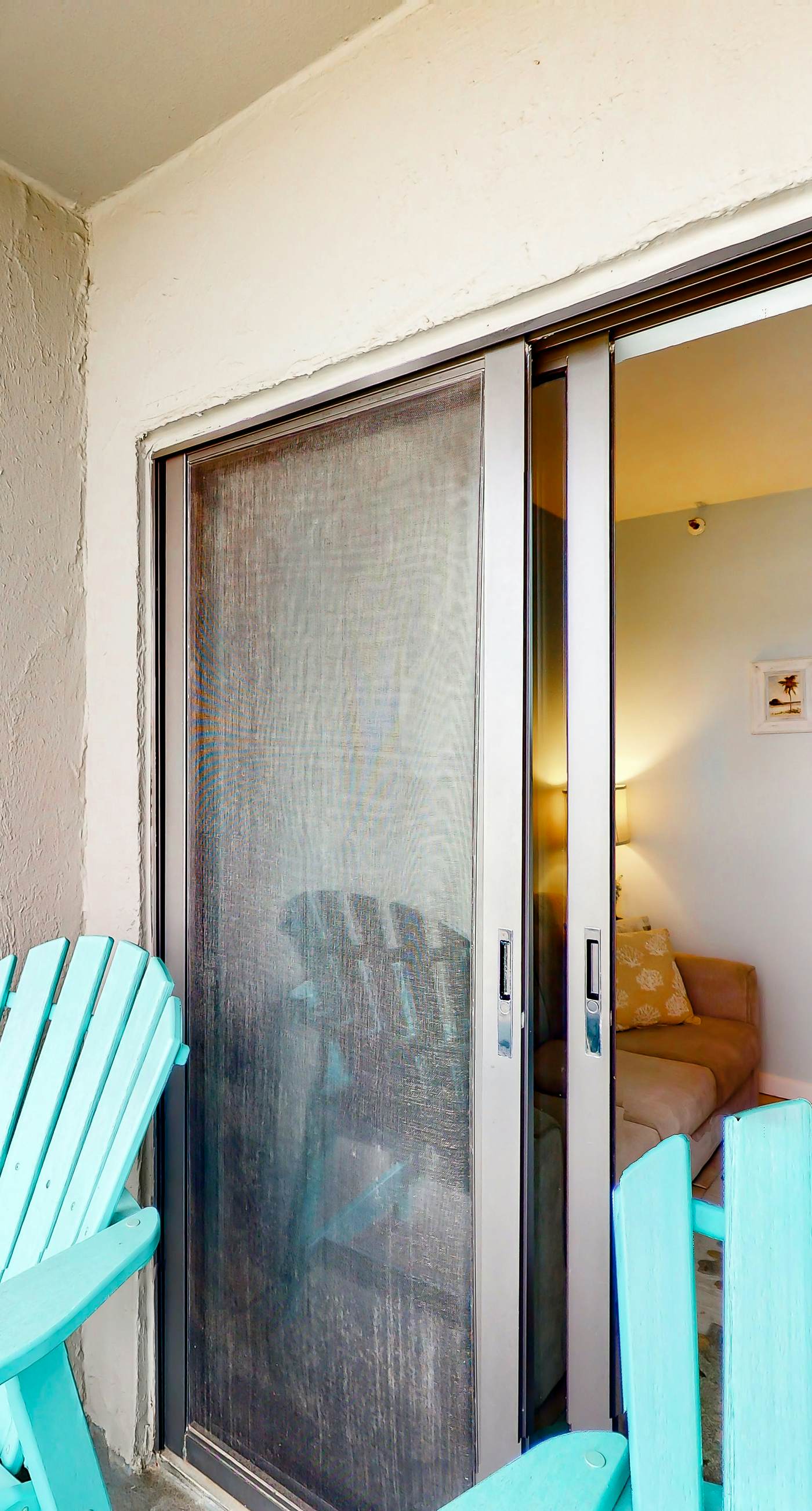 Beachfront condo at Plantation Dunes w/balcony, pools, gym & sauna