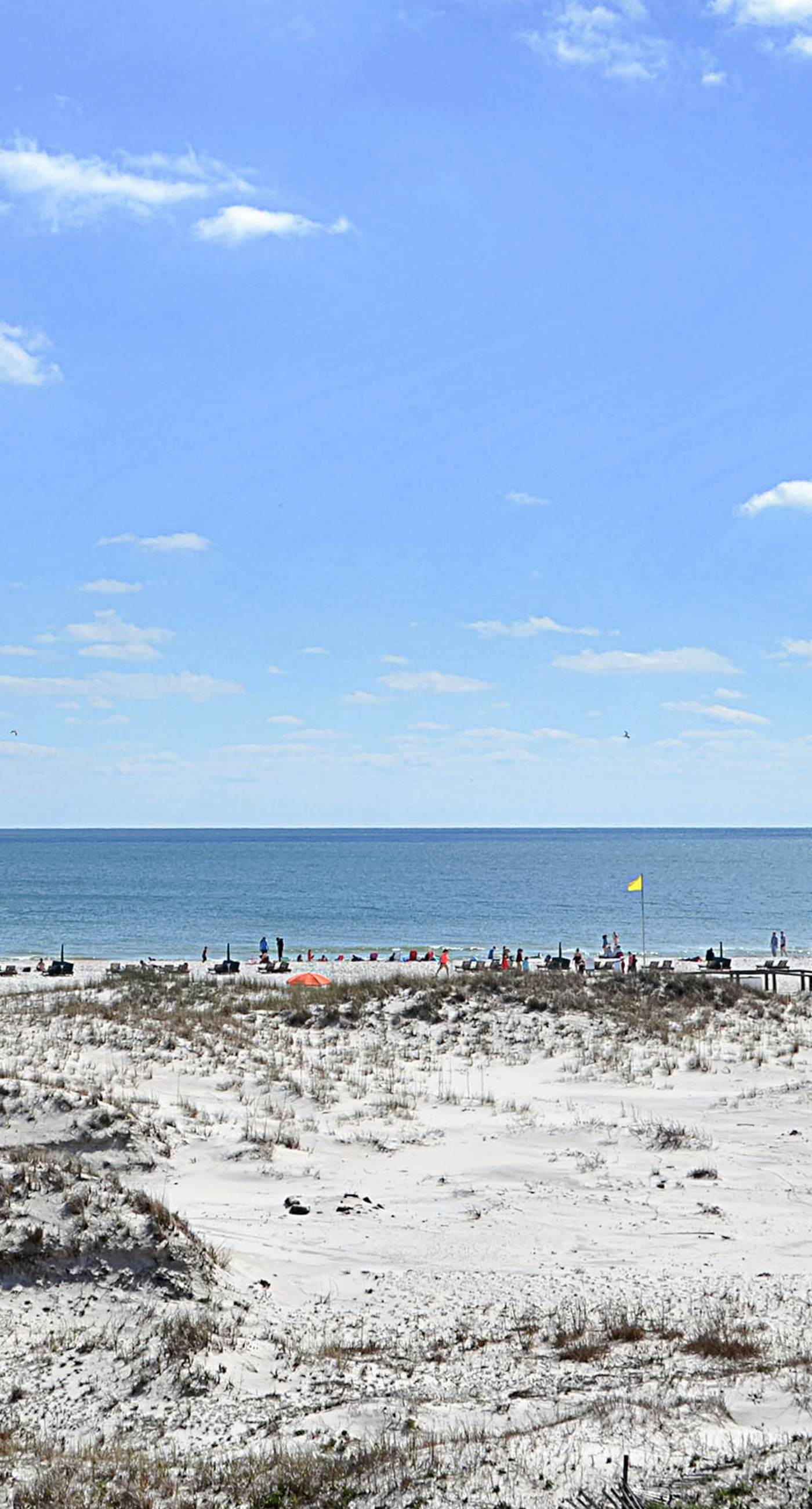 Beachfront condo at Plantation Dunes w/balcony, pools, gym & sauna
