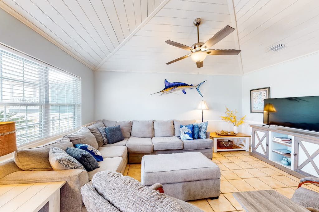 Coastal Living Cottage on Mobile Bay with Private Beach Access