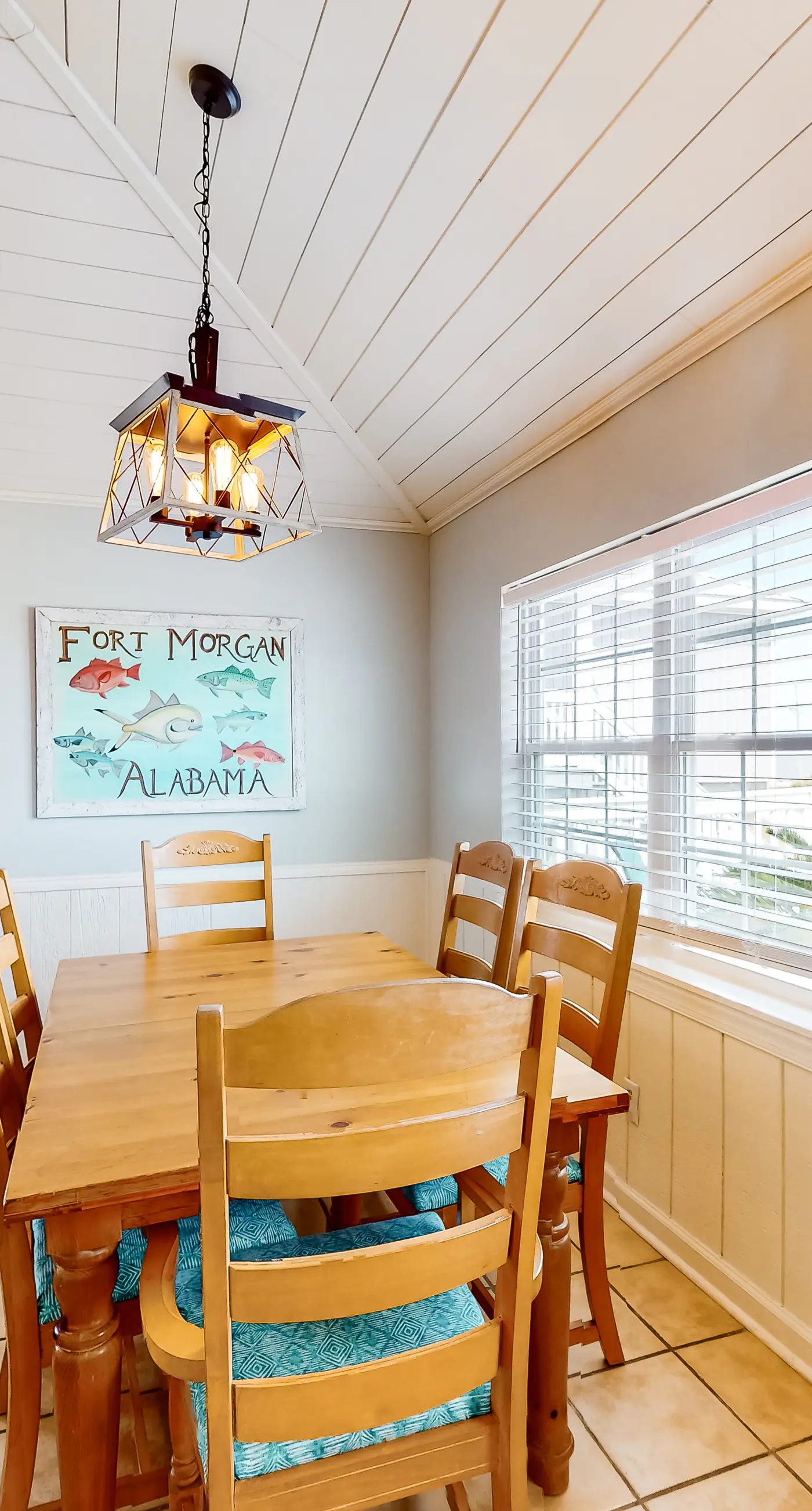 Coastal Living Cottage on Mobile Bay with Private Beach Access