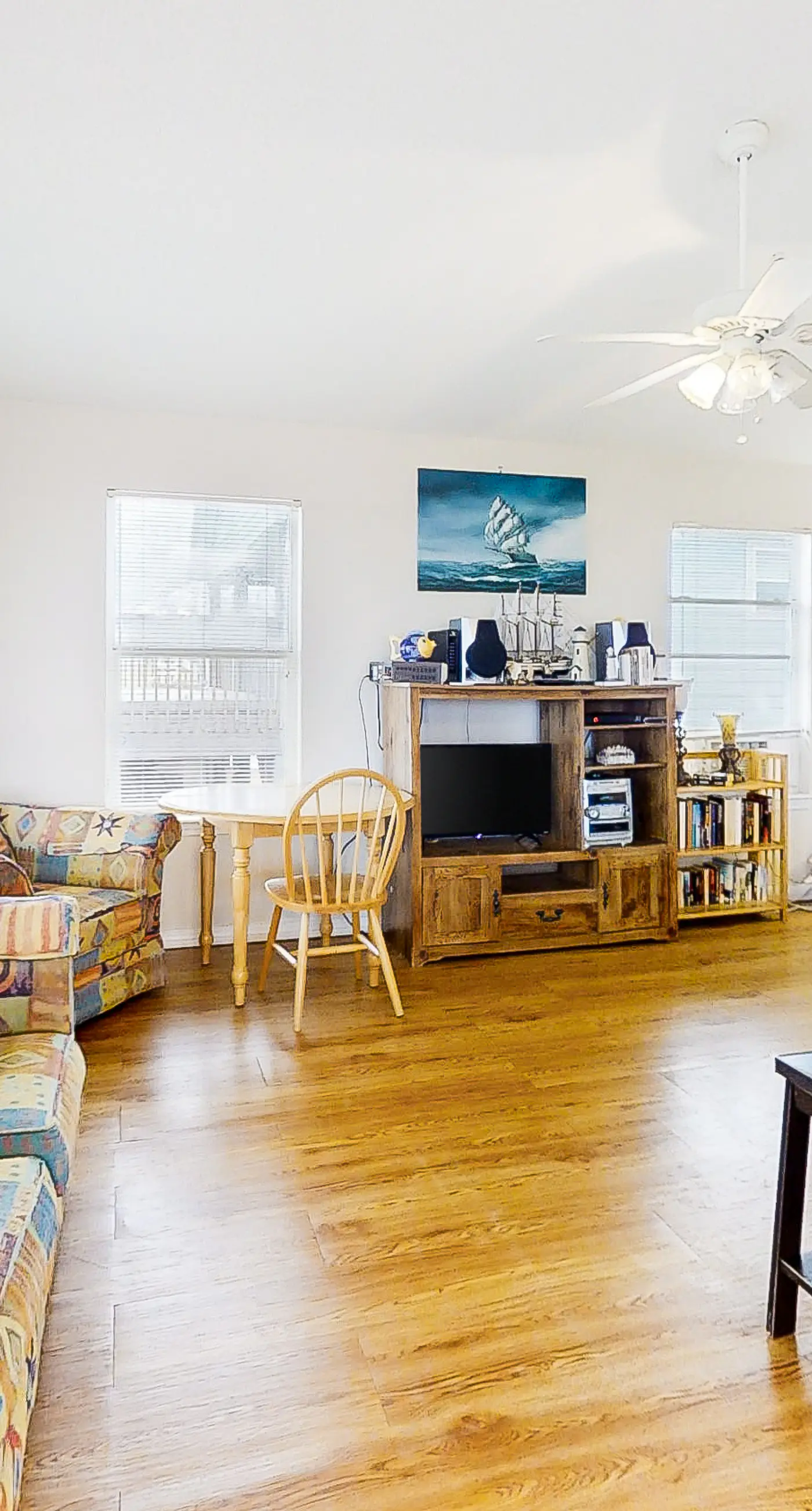 Dog-friendly home near the beach with grill, central AC & balcony