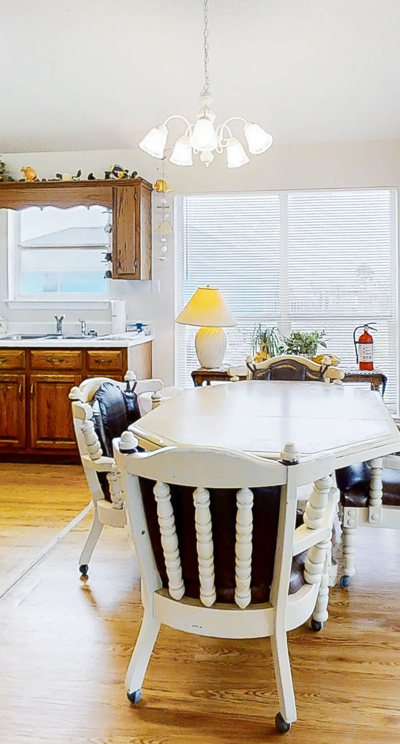 Dog-friendly home near the beach with grill, central AC & balcony