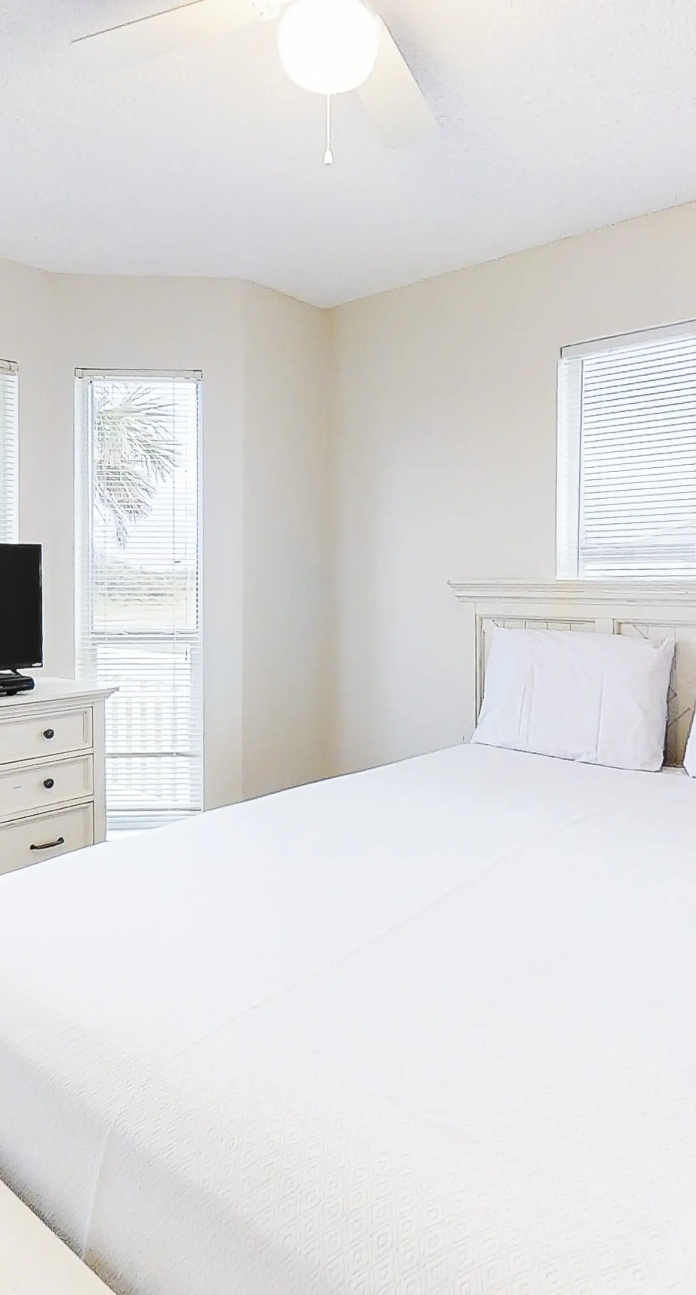 Dog-friendly home near the beach with grill, central AC & balcony