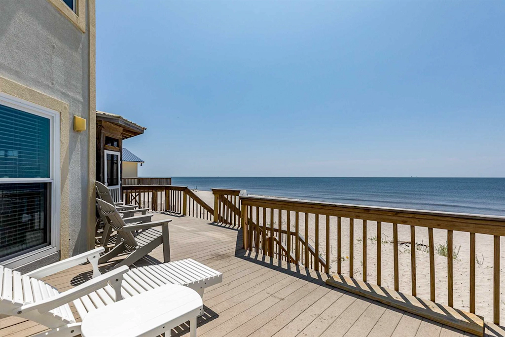 Bay Walk | Gulf-Front Beach House on Fort Morgan’s Quiet Coast