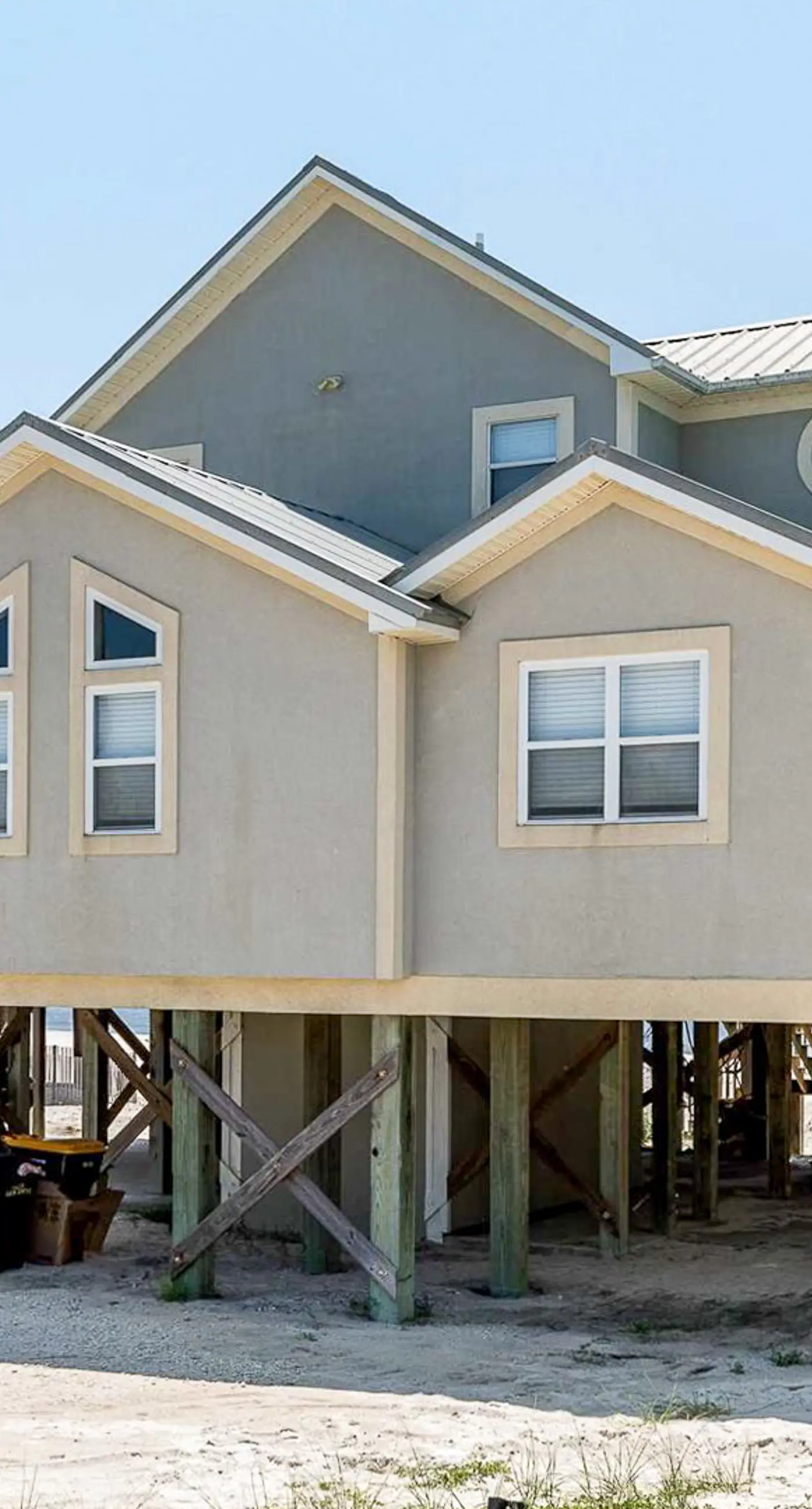 Bay Walk | Gulf-Front Beach House on Fort Morgan’s Quiet Coast
