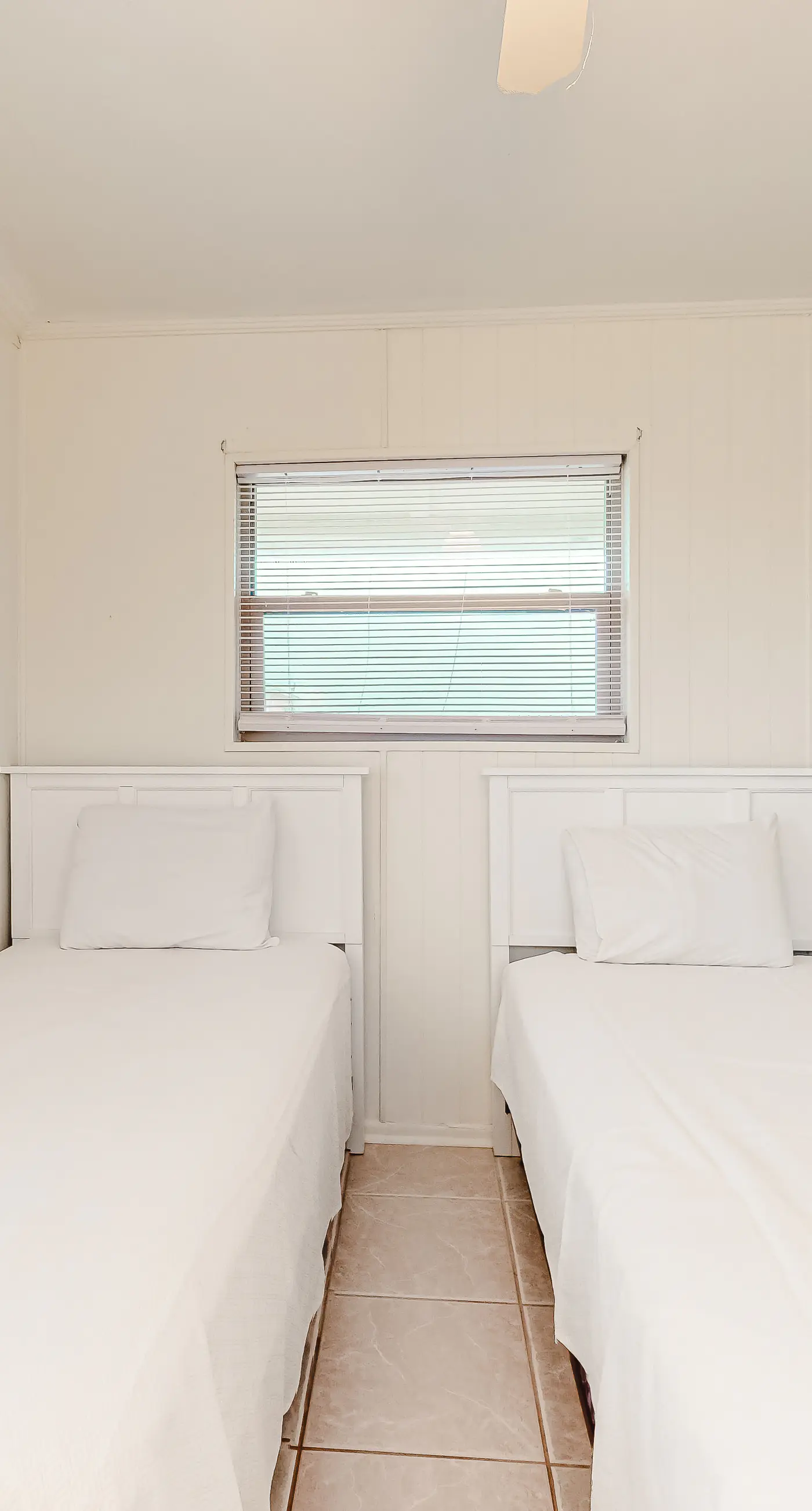 Beachfront home with furnished deck, great location, & WiFi