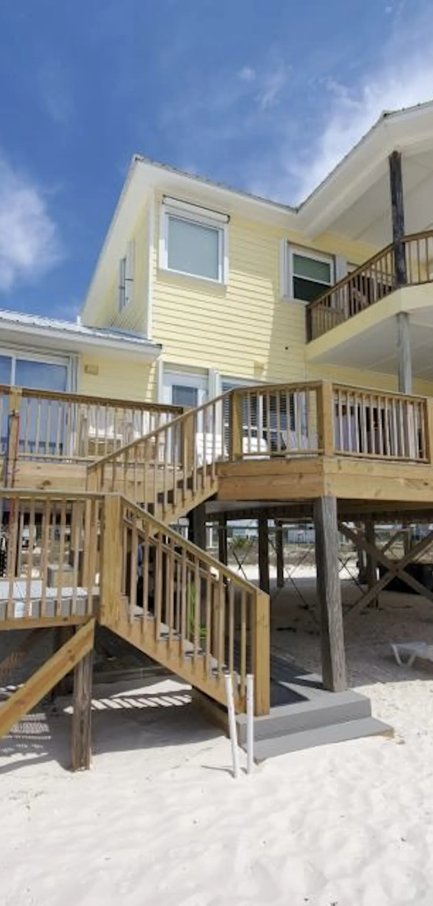 Beach & Gulf-Front House with Beach Views, Balcony, Central AC