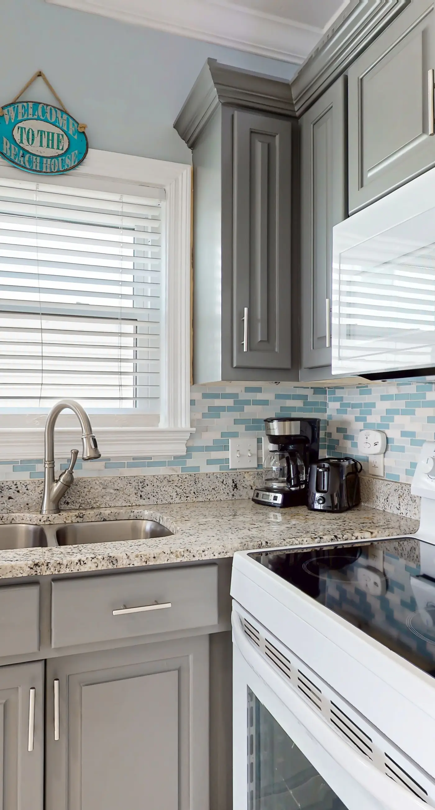 Beachfront Dog-Friendly Home w/Deck, Private Outdoor Pool, A/C, Grill, Free WiFi