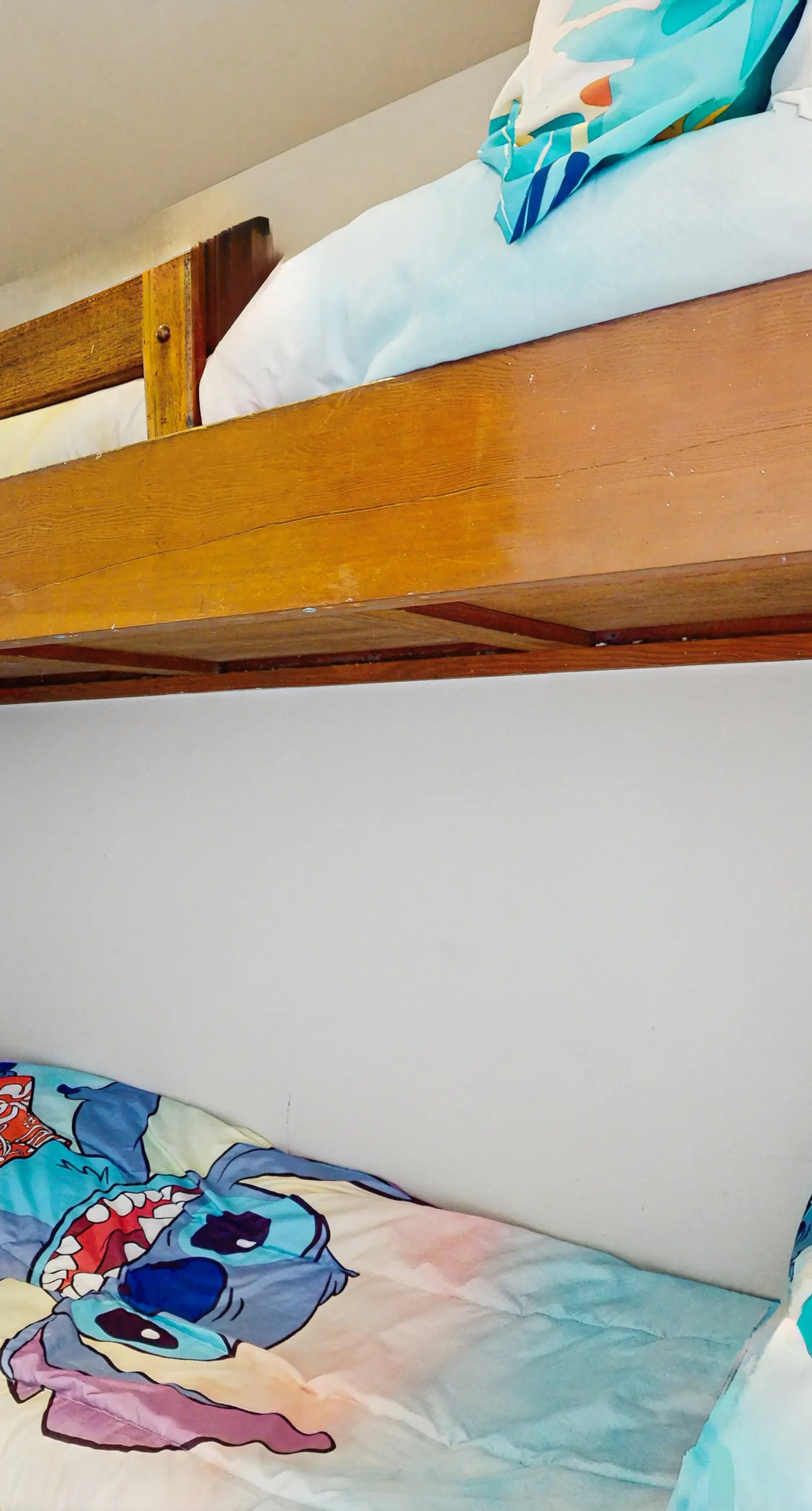 Gulf-front condo on the beach with panoramic beach views & pool access