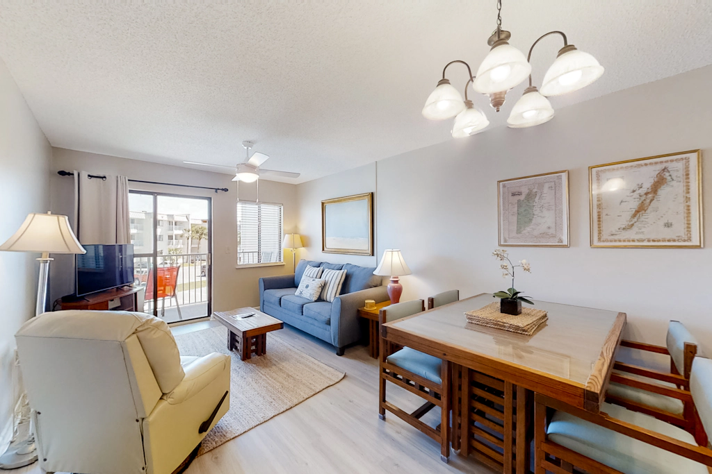 Condo Steps from the Sand with Balcony, Resort Pools, Central AC, & WiFi