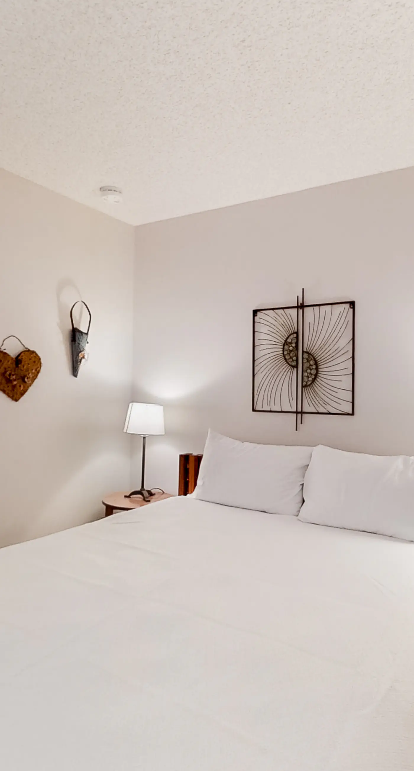 Condo Steps from the Sand with Balcony, Resort Pools, Central AC, & WiFi