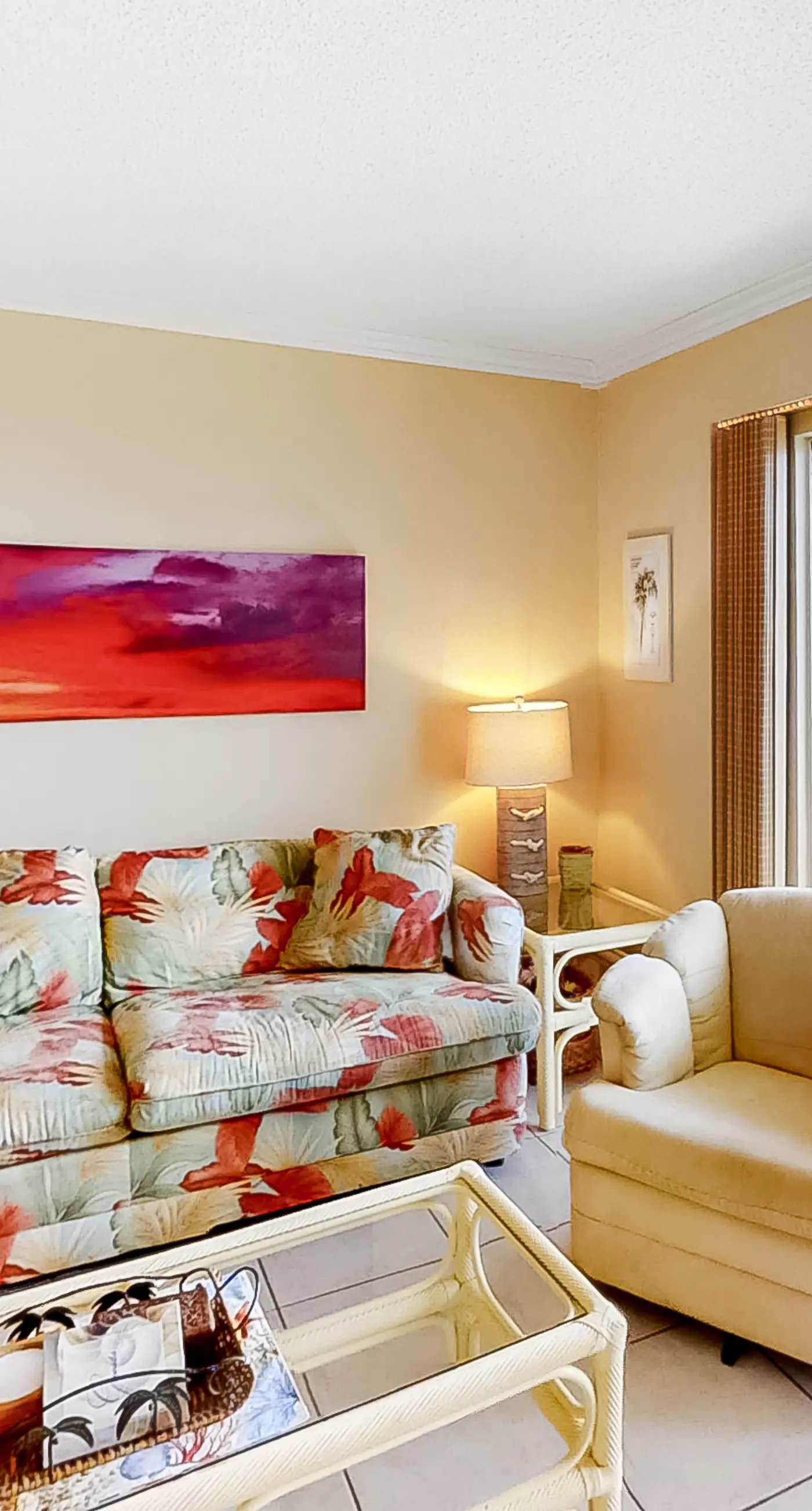 Gulf View Condo w Balcony, WiFi, AC & Shared Pools, Hot Tubs, Tennis, Gym