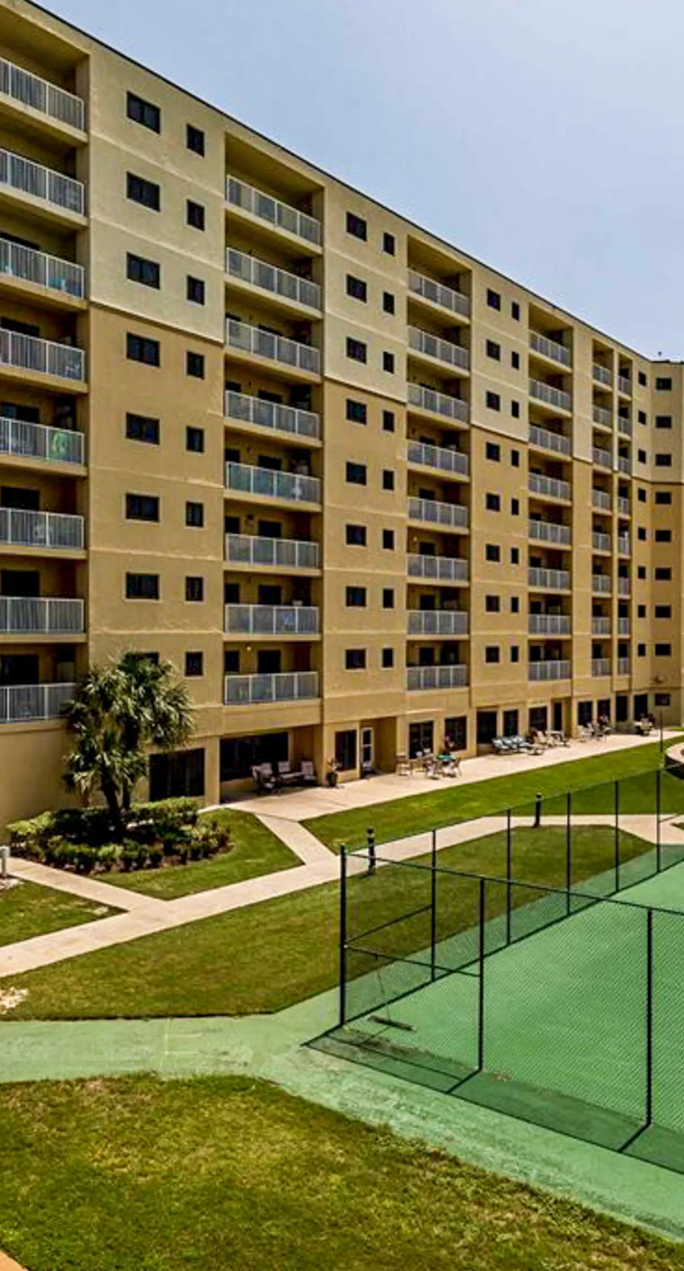 Gulf View Condo w Balcony, WiFi, AC & Shared Pools, Hot Tubs, Tennis, Gym