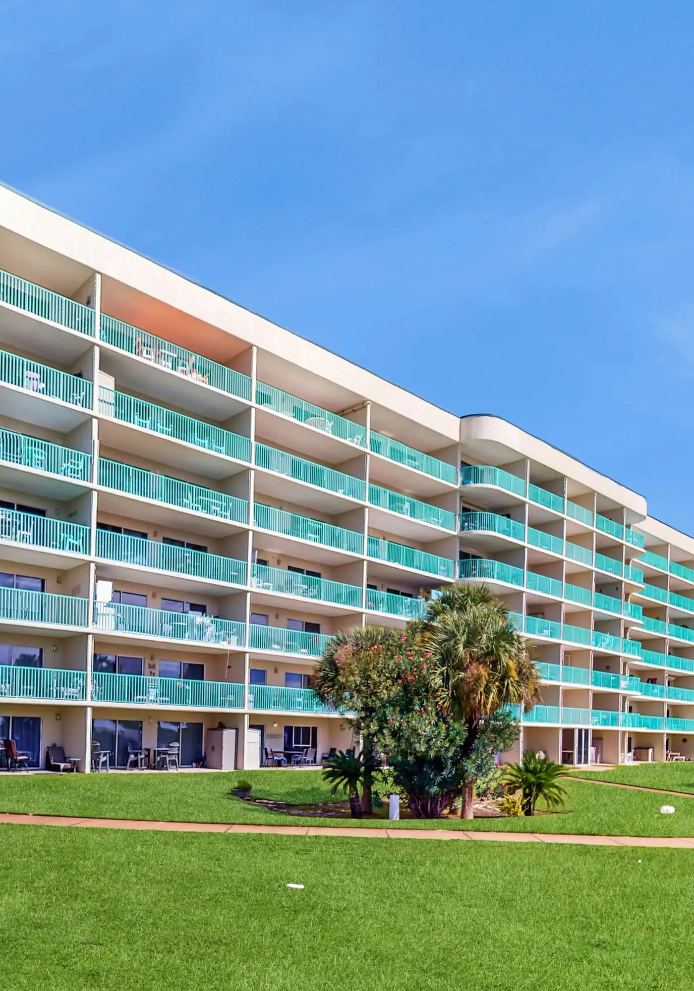 Condo w/Balcony, Free WiFi & Shared Resort Pools - Close to the Beach & Golf