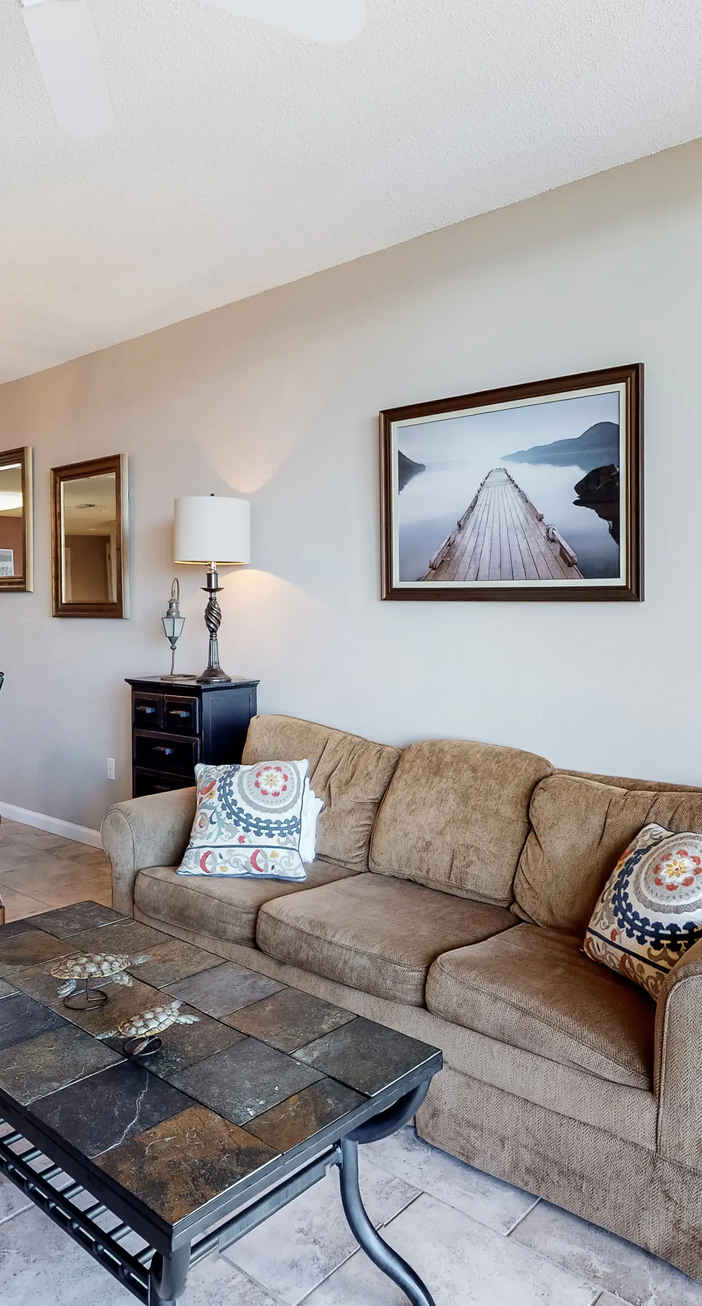 Third-Floor Luxury Condo Near the Beach with Shared Pool, Hot Tub, Free WiFi, AC