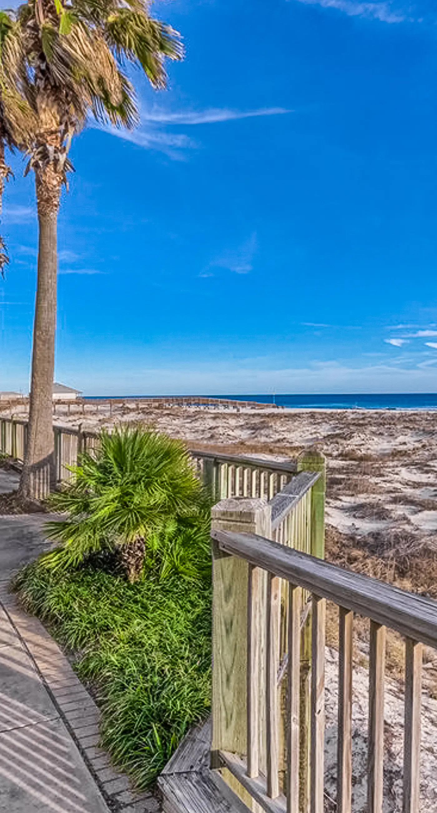 Third-Floor Luxury Condo Near the Beach with Shared Pool, Hot Tub, Free WiFi, AC