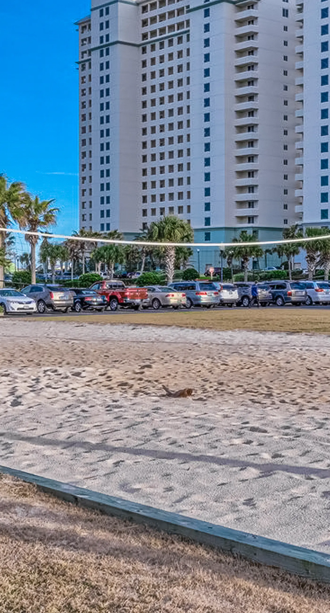 Third-Floor Luxury Condo Near the Beach with Shared Pool, Hot Tub, Free WiFi, AC