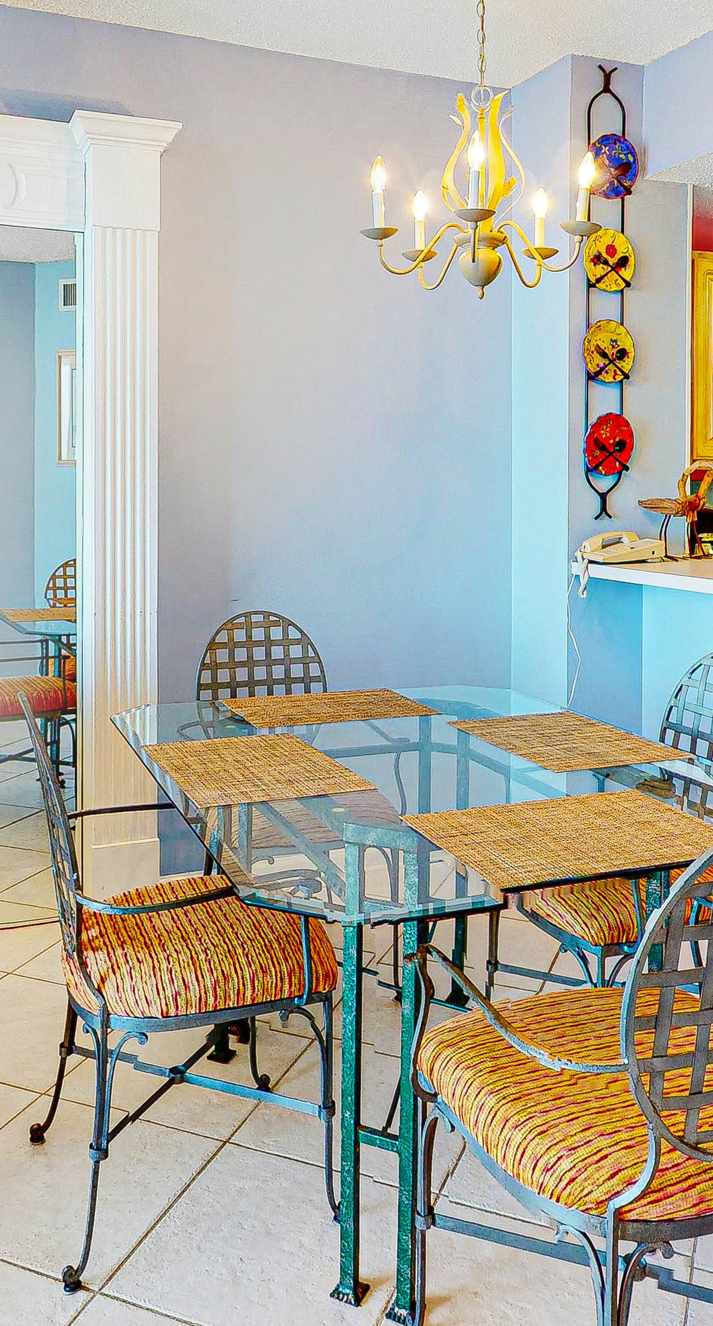 Spacious and Conveniently Located Condo Near Beach with Shared Pool & Hot Tub