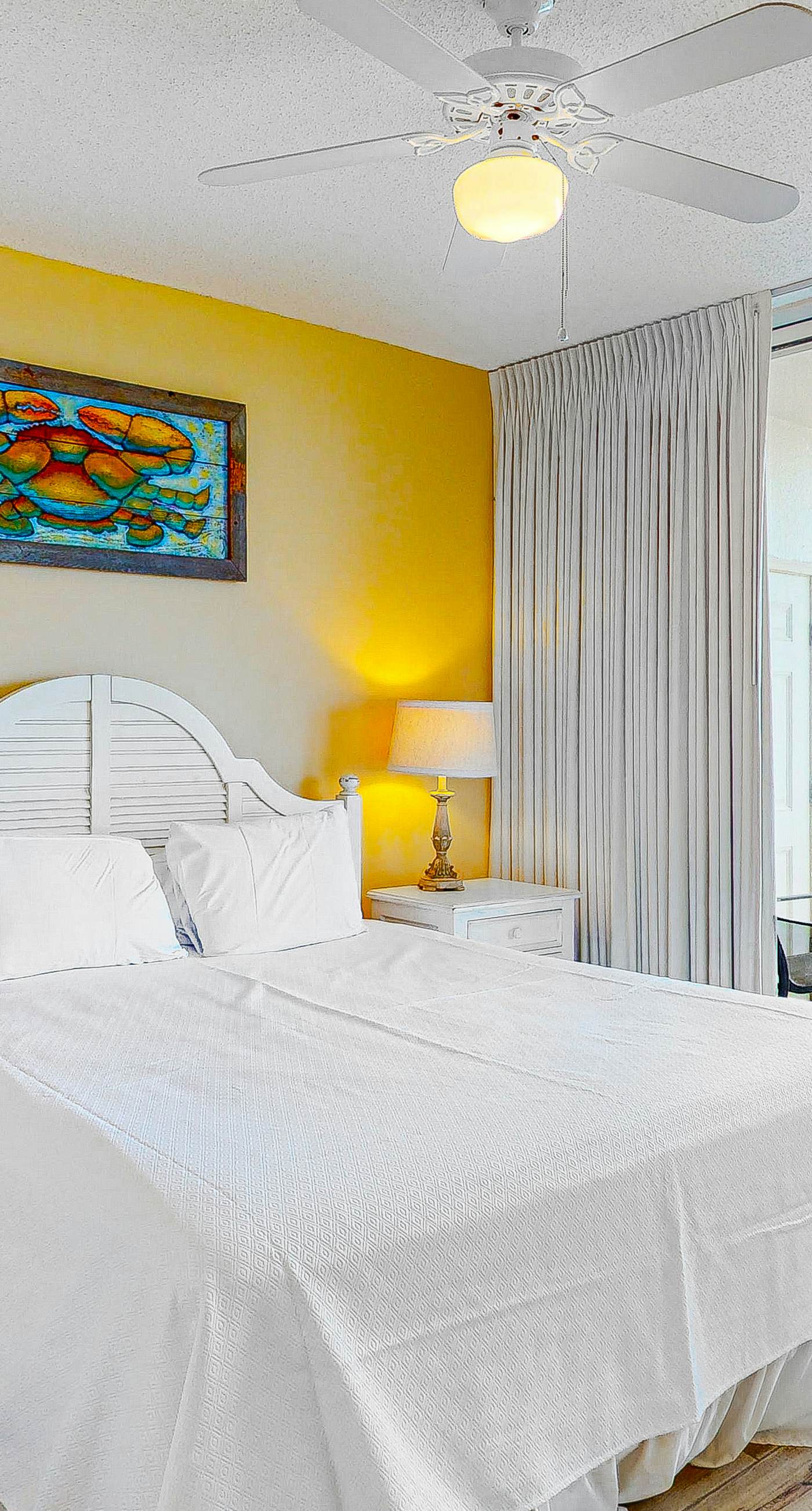 Spacious and Conveniently Located Condo Near Beach with Shared Pool & Hot Tub