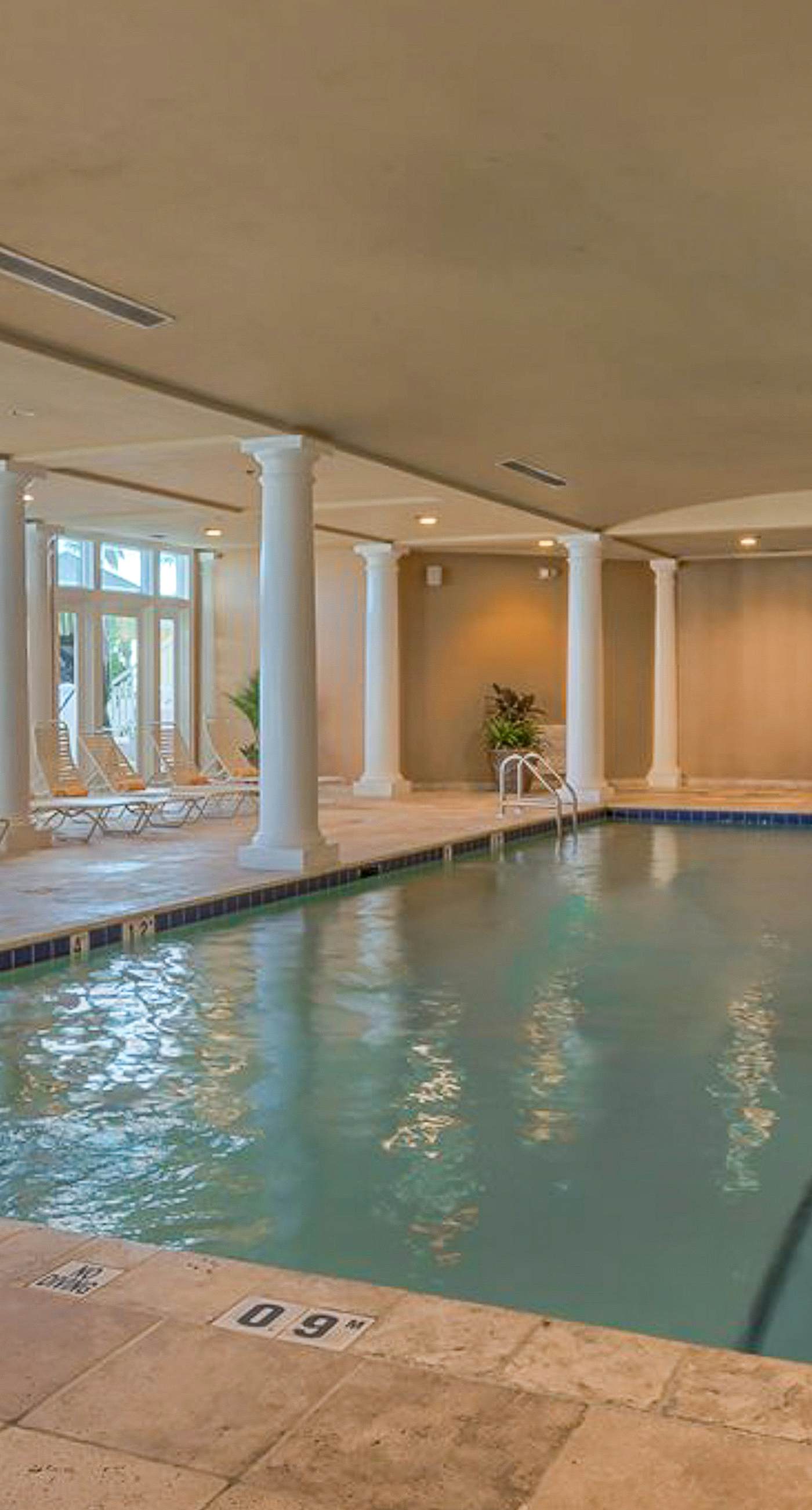 Spacious and Conveniently Located Condo Near Beach with Shared Pool & Hot Tub