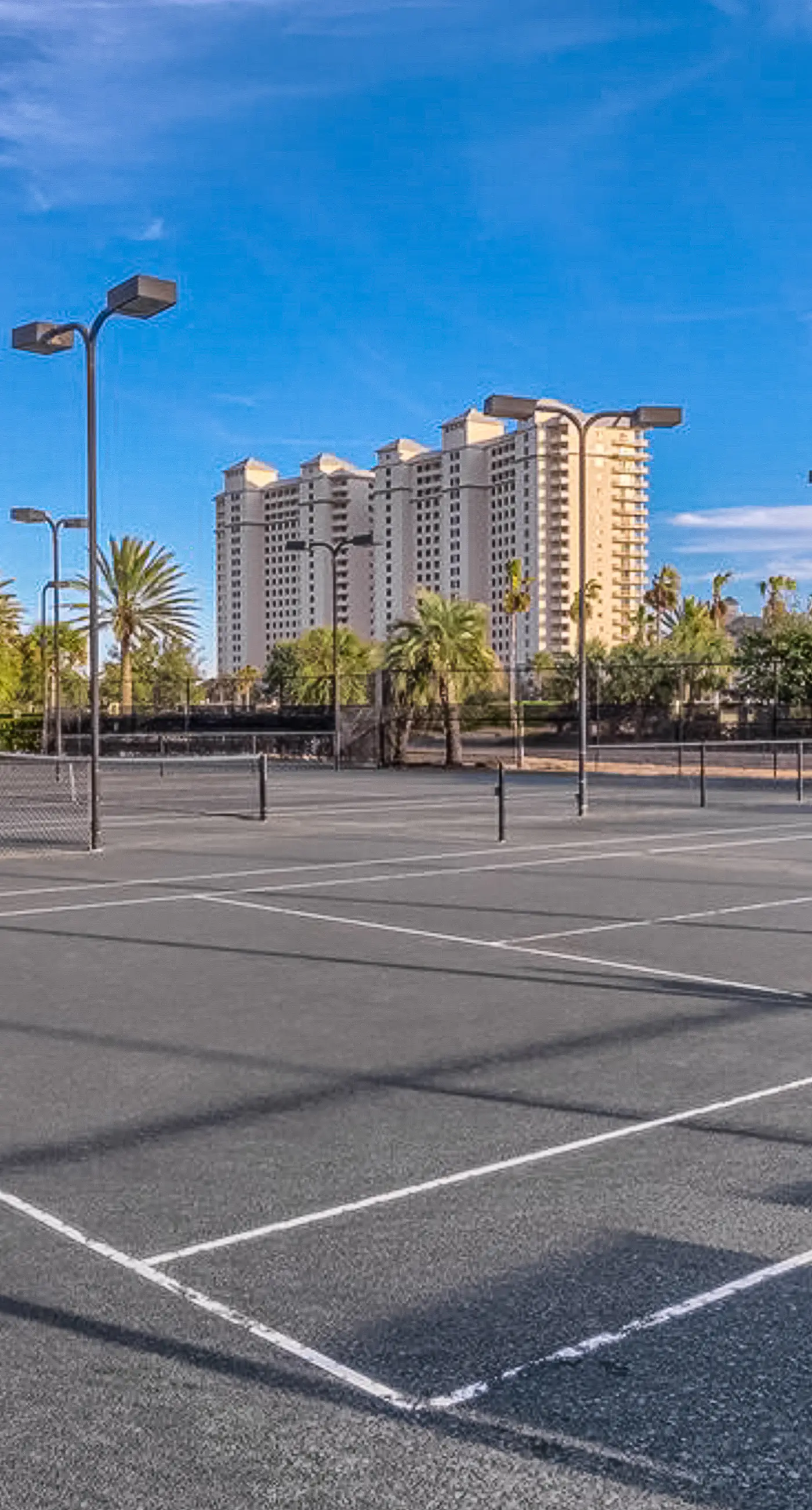 Spacious and Conveniently Located Condo Near Beach with Shared Pool & Hot Tub