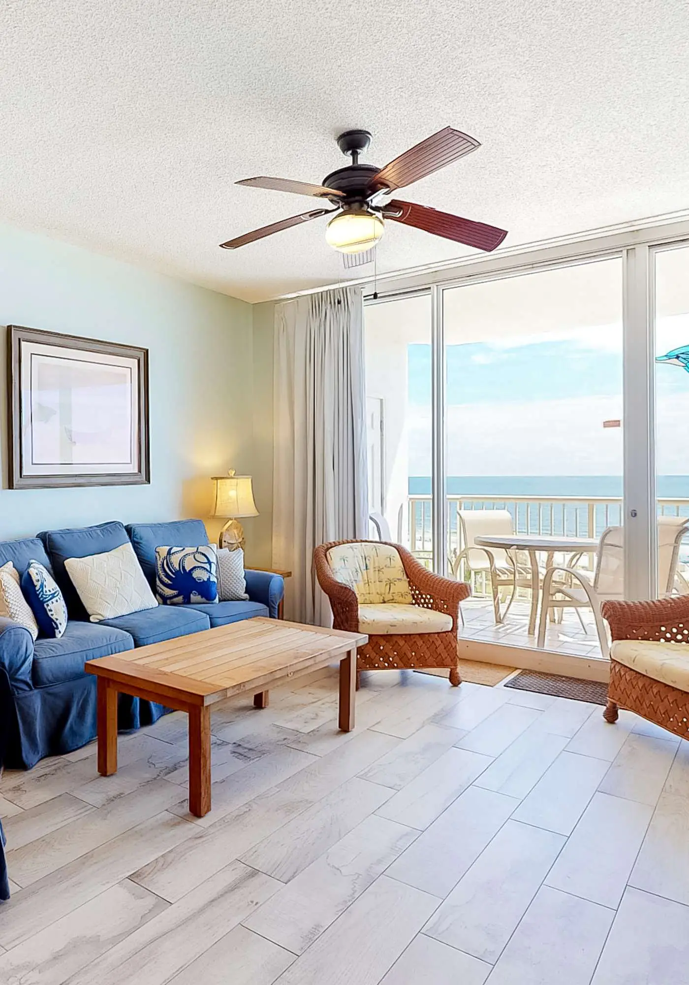 Beautiful Home Nestled Between Bay and Gulf with Shared Hot Tub, Pool, Free WiFi
