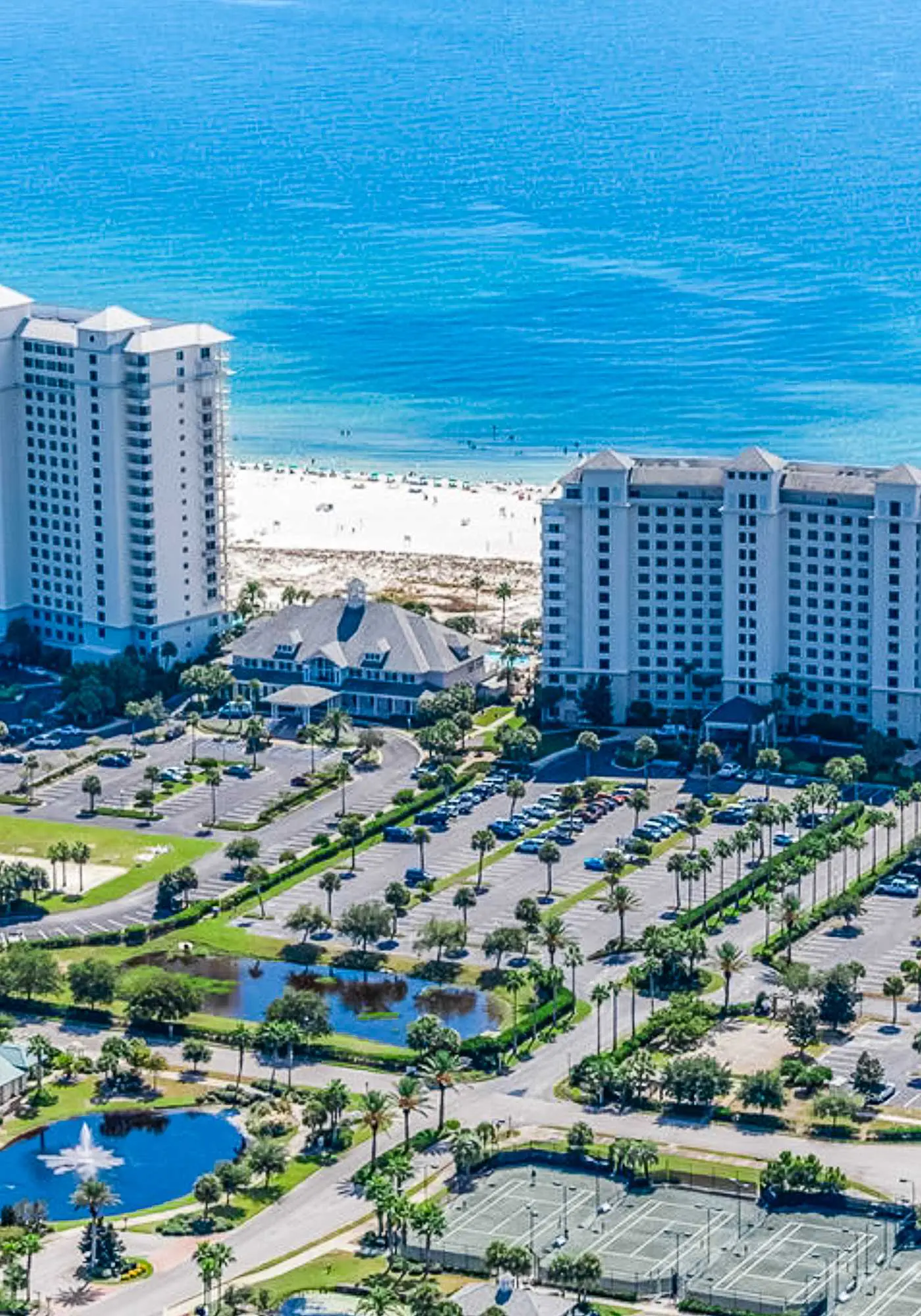 Beautiful Home Nestled Between Bay and Gulf with Shared Hot Tub, Pool, Free WiFi