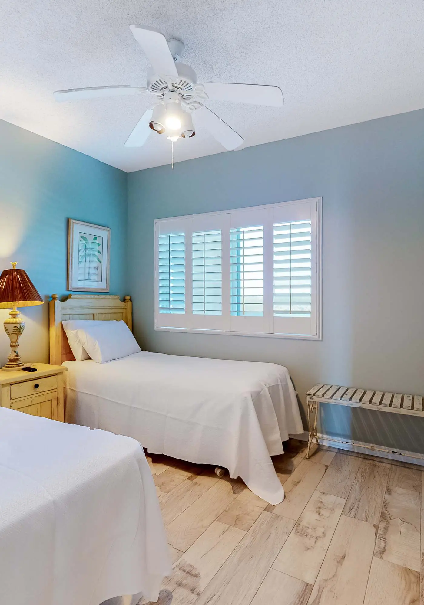 Beautiful Home Nestled Between Bay and Gulf with Shared Hot Tub, Pool, Free WiFi