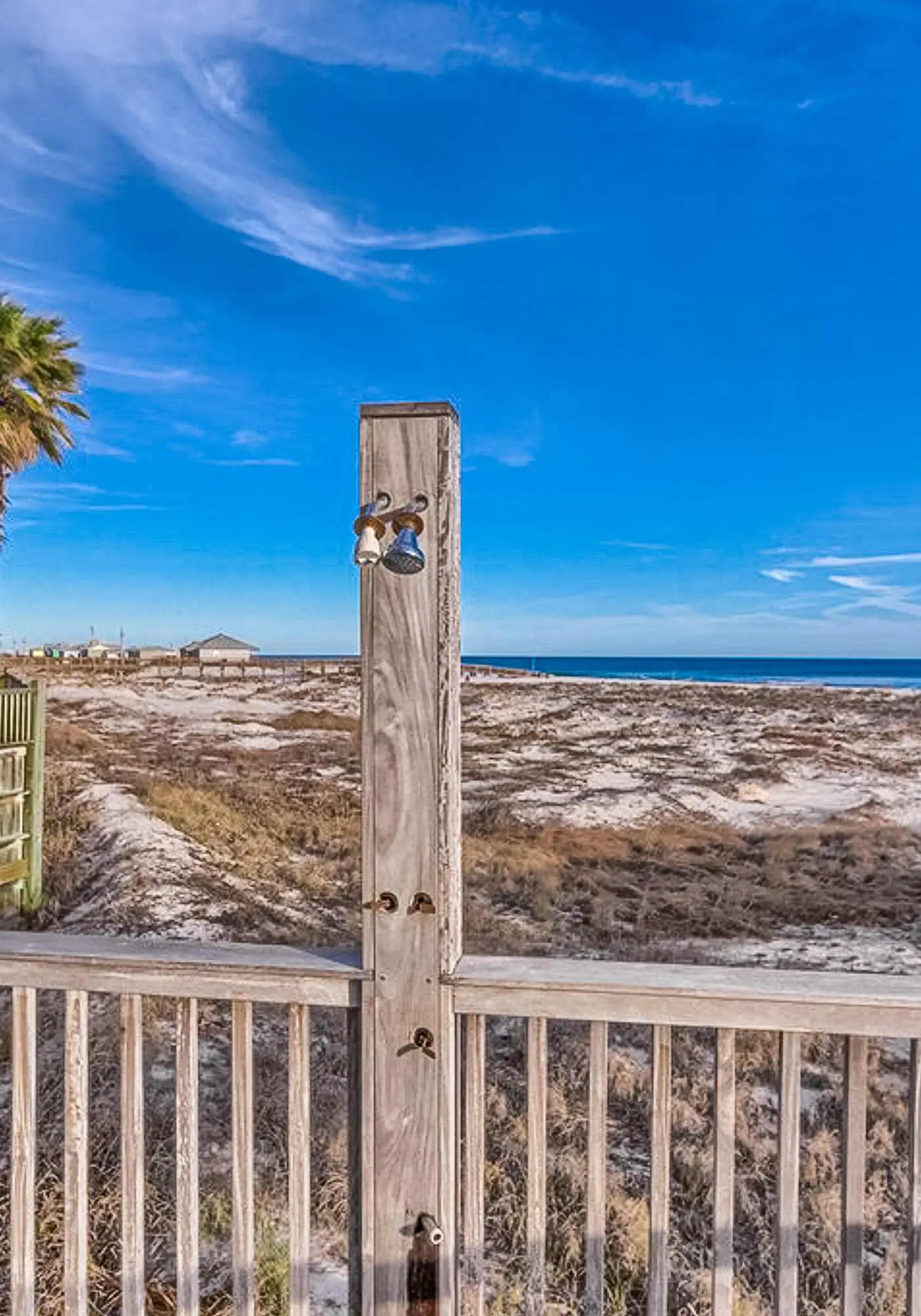 Beautiful Home Nestled Between Bay and Gulf with Shared Hot Tub, Pool, Free WiFi