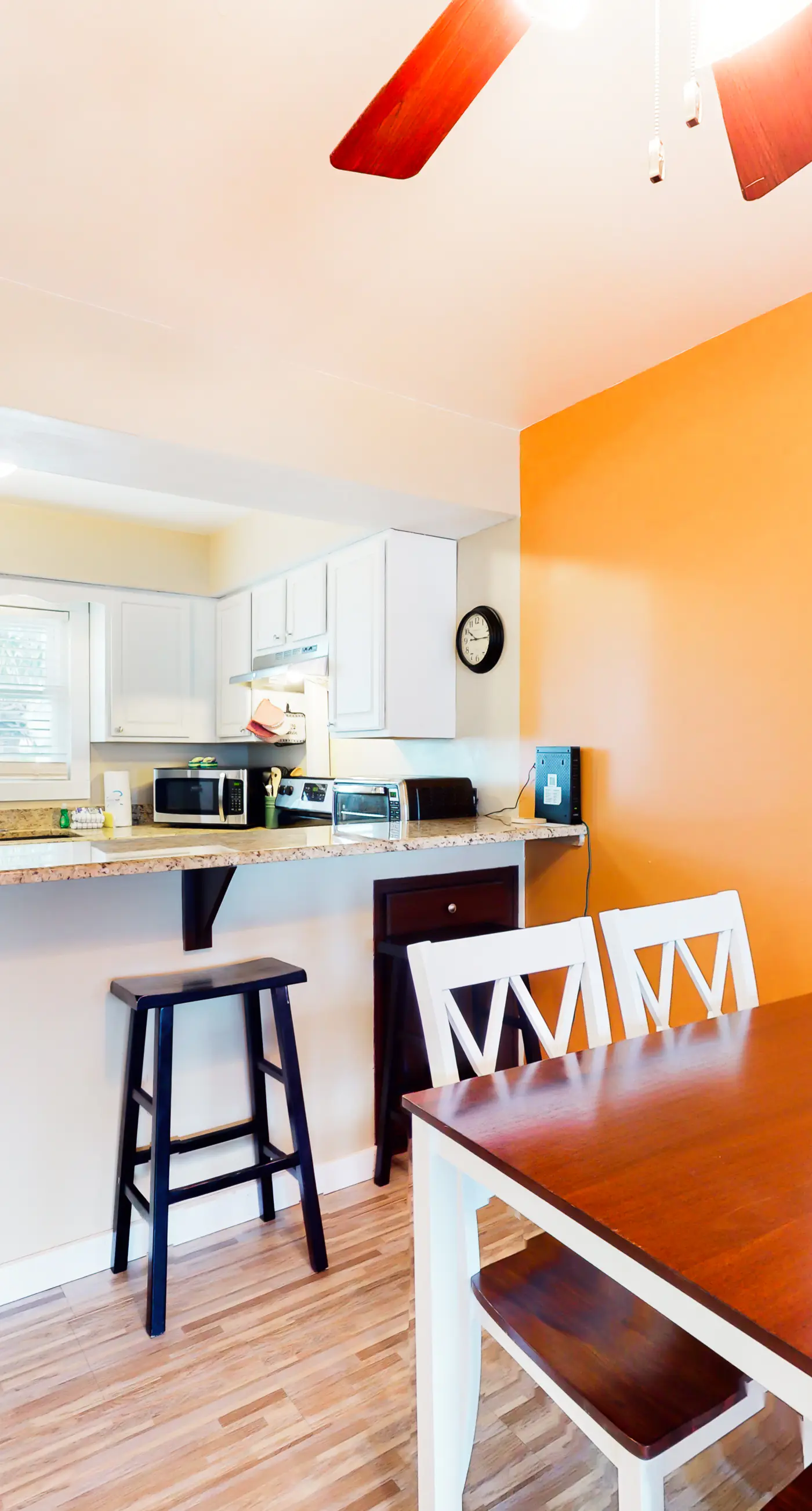 Dog-friendly townhome with Gulf views, balconies, pool, W/D, & AC - snowbirds OK