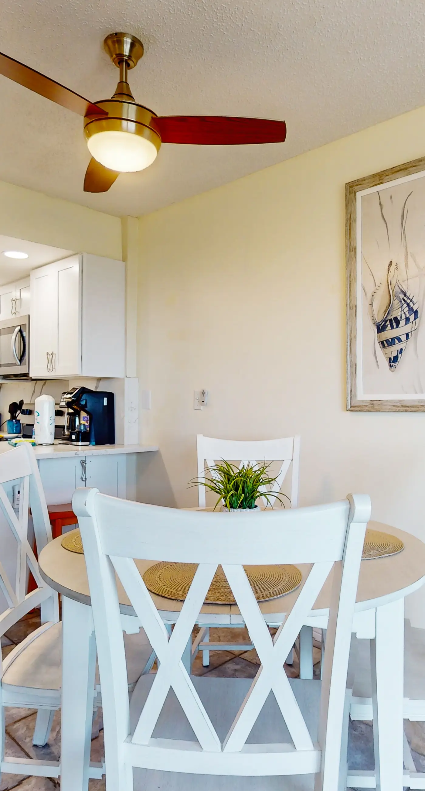 Family friendly condo in Fort Morgan with ocean views