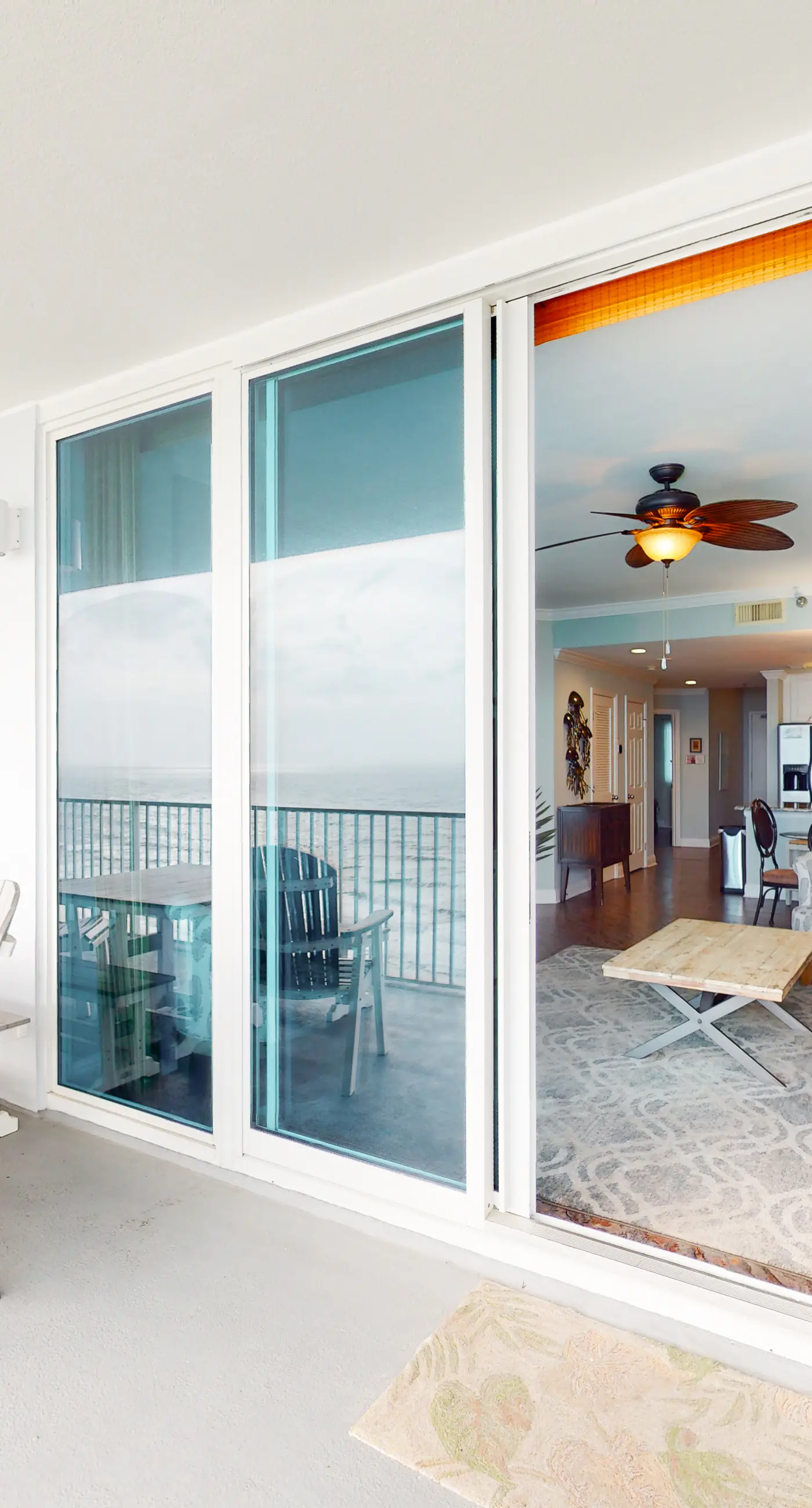 Remodeled Beachfront Condo w/ Multiple Resort Pools, Hot Tubs, & Gym