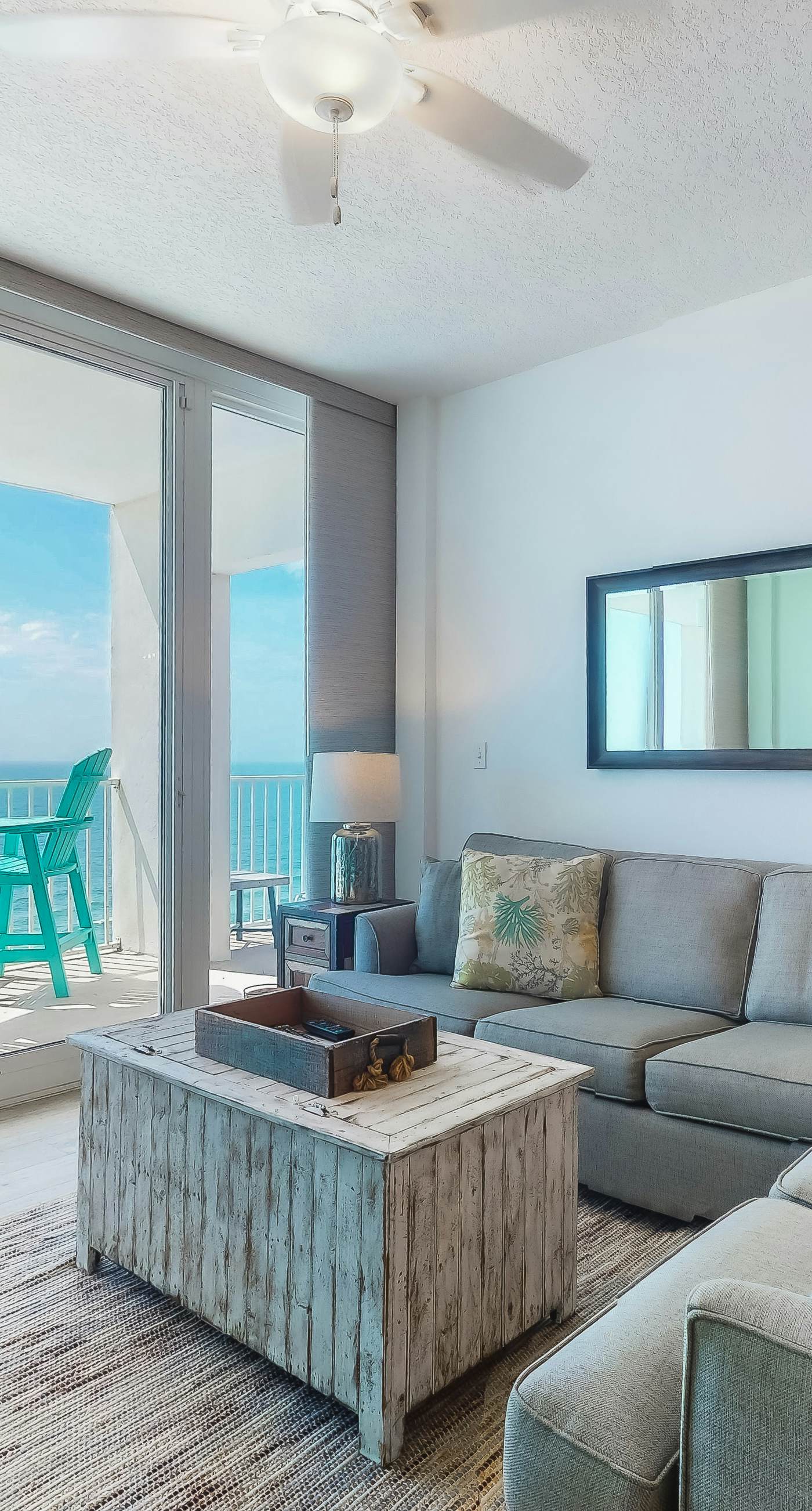 Open, bright condo w/ breathtaking Gulf-front view & shared pools/hot tubs