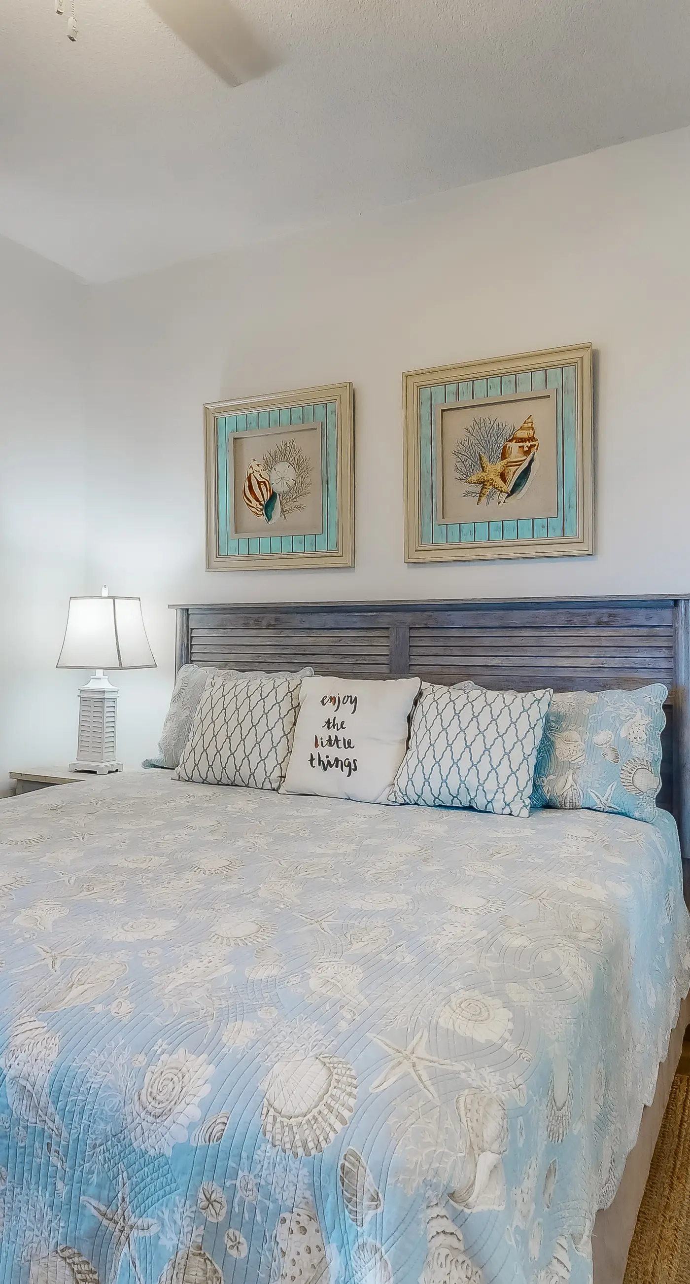 Open, bright condo w/ breathtaking Gulf-front view & shared pools/hot tubs