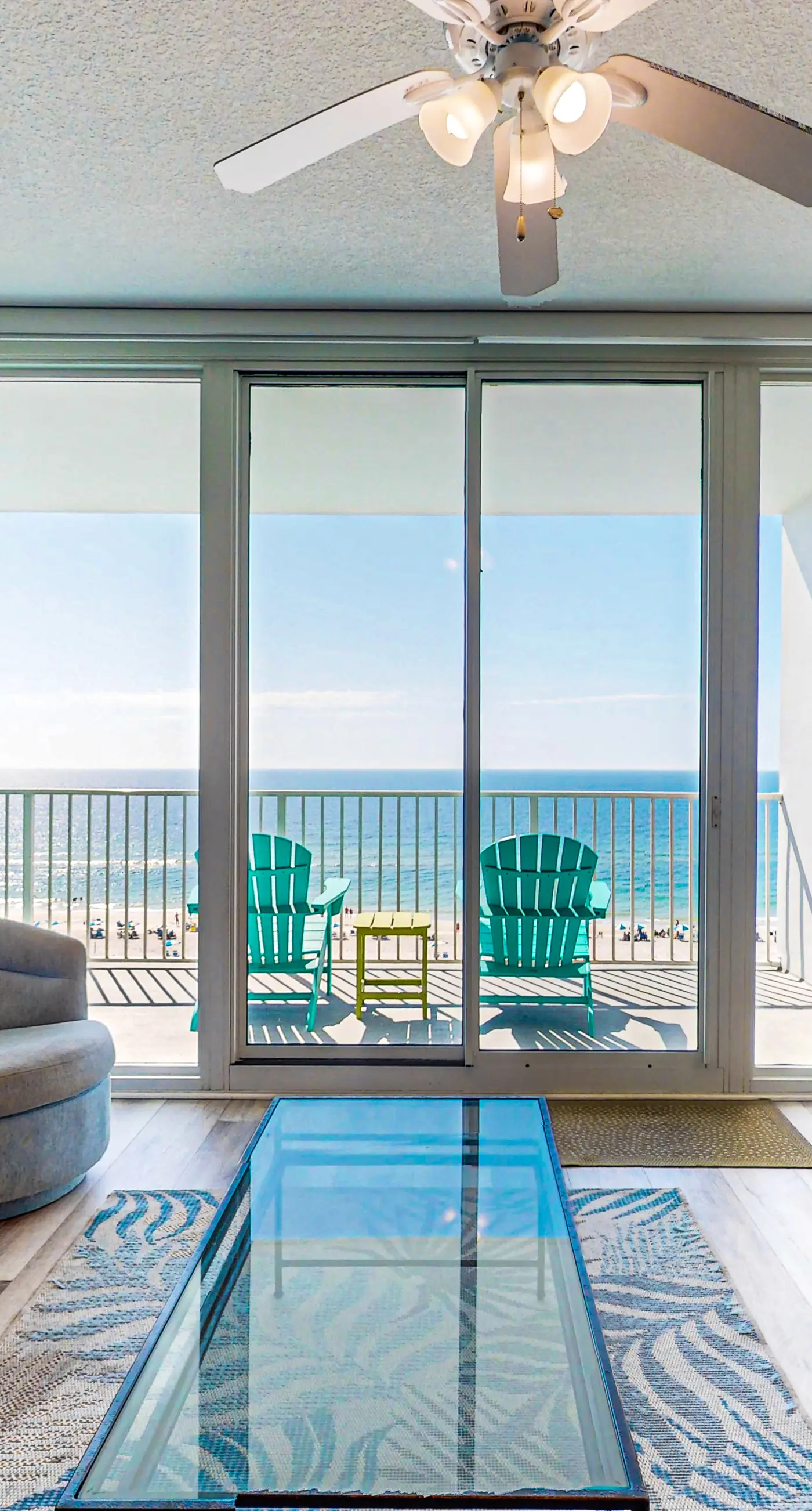 Gulf-front condo w/ 2 pools, sauna, hot tubs, fitness center & stunning views